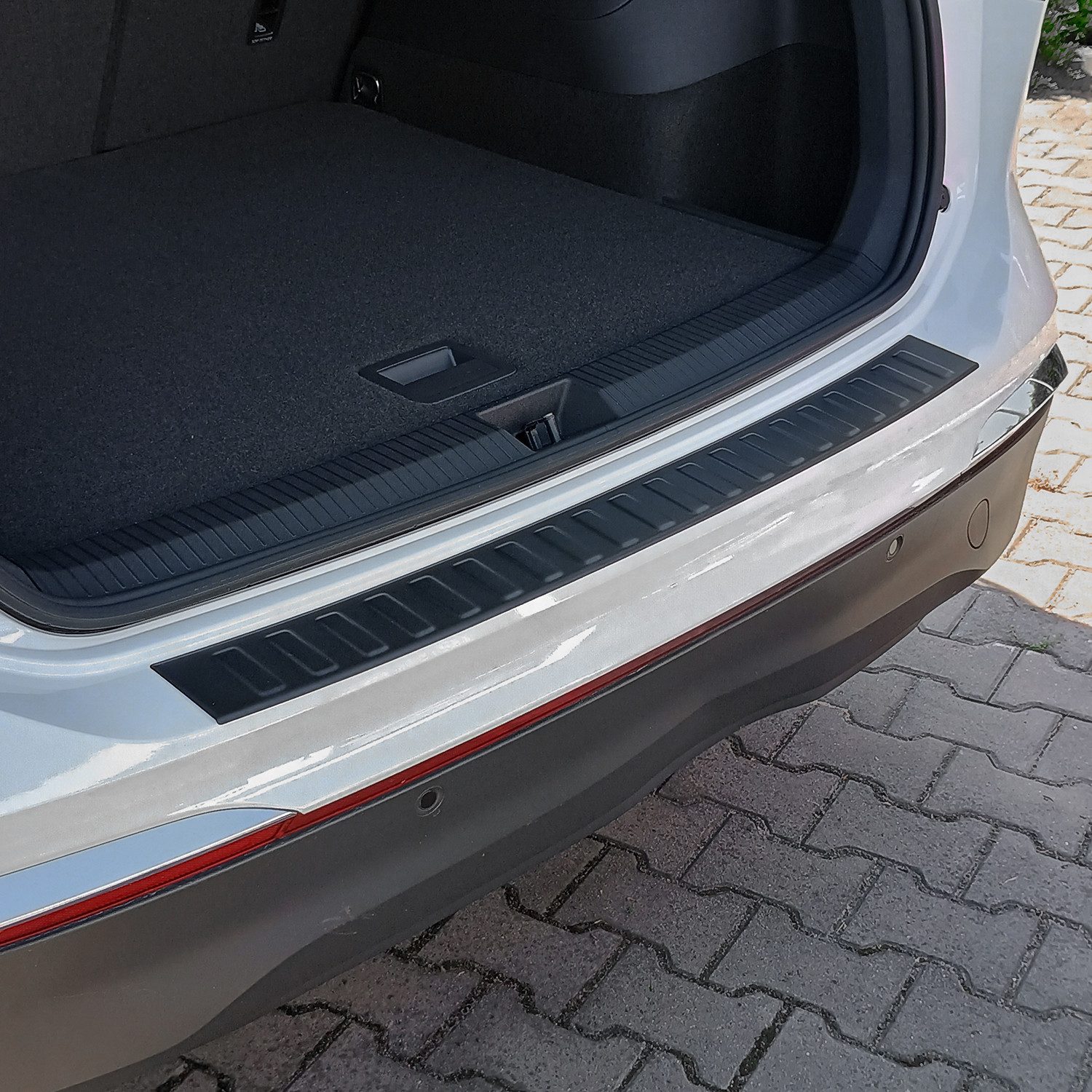 tuning-art Ladekantenschutz L3093 Edelstahl passgenau für VW Tiguan 3 CT1 ab 2024-