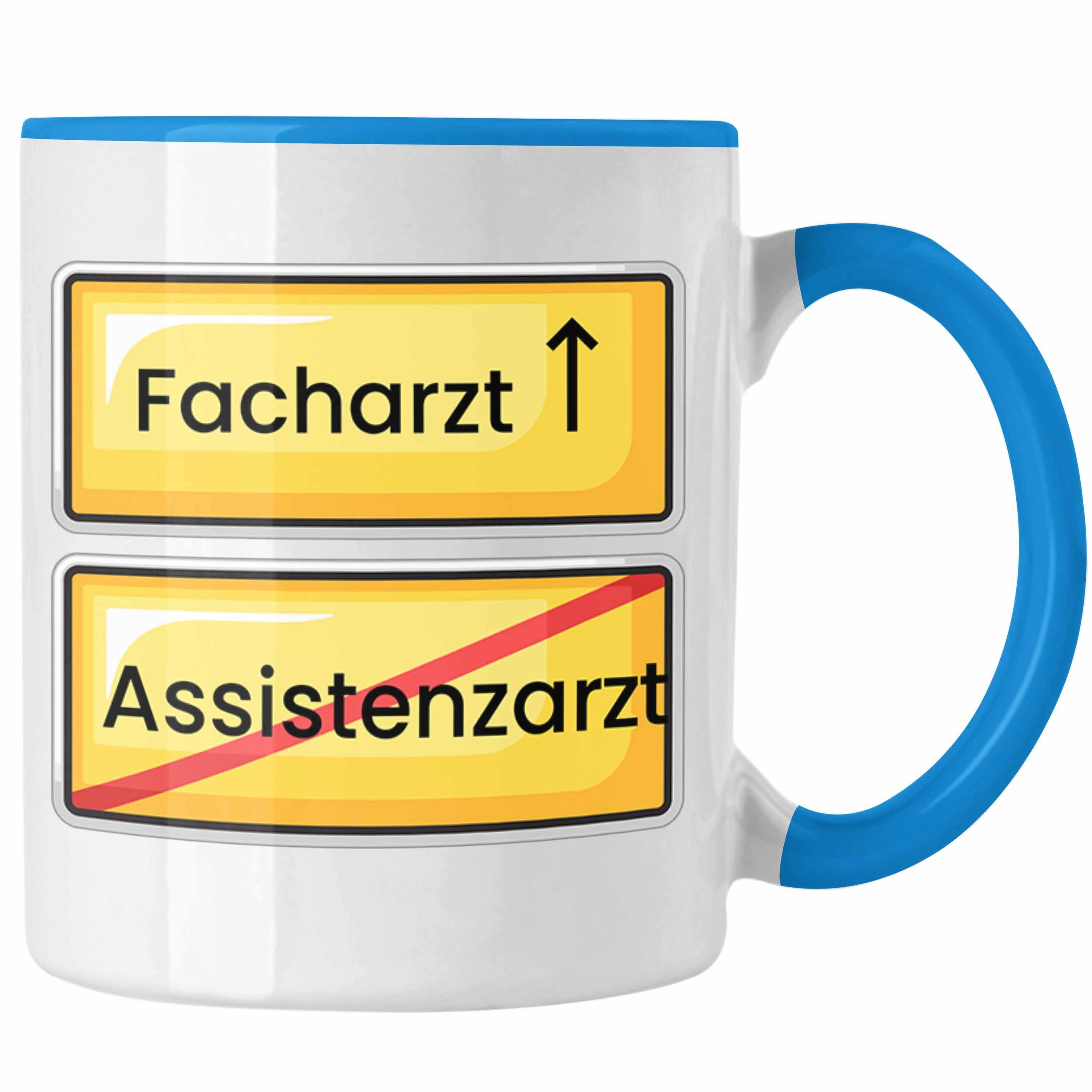 Trendation Tasse Endlich Facharzt Tasse Geschenk Prüfung Bestanden Assistenzarzt Kaffee Blau