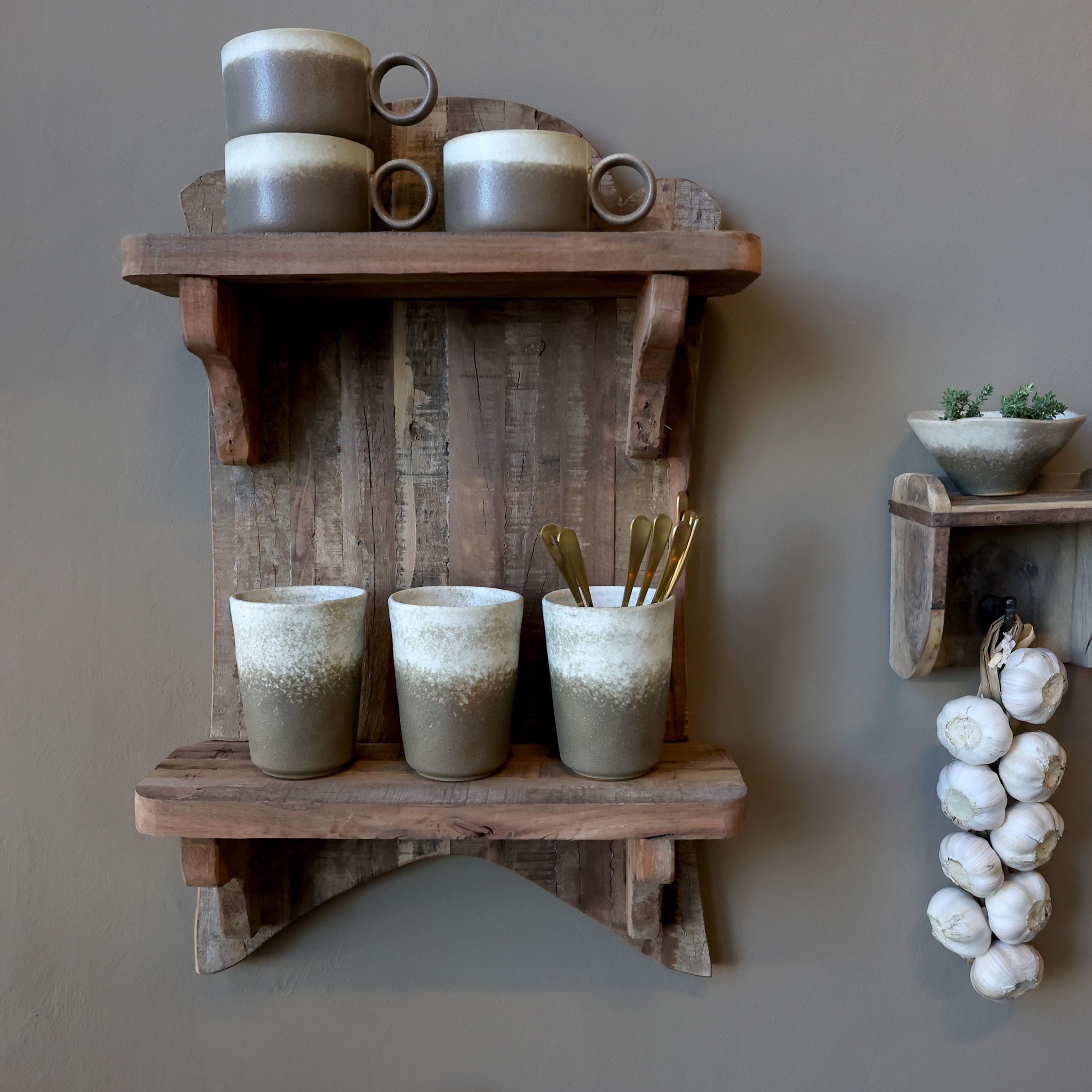 Chic Antique Wandregal Chic Antique Grimaud Regalbrett H67/L41/B15 cm natur günstig online kaufen