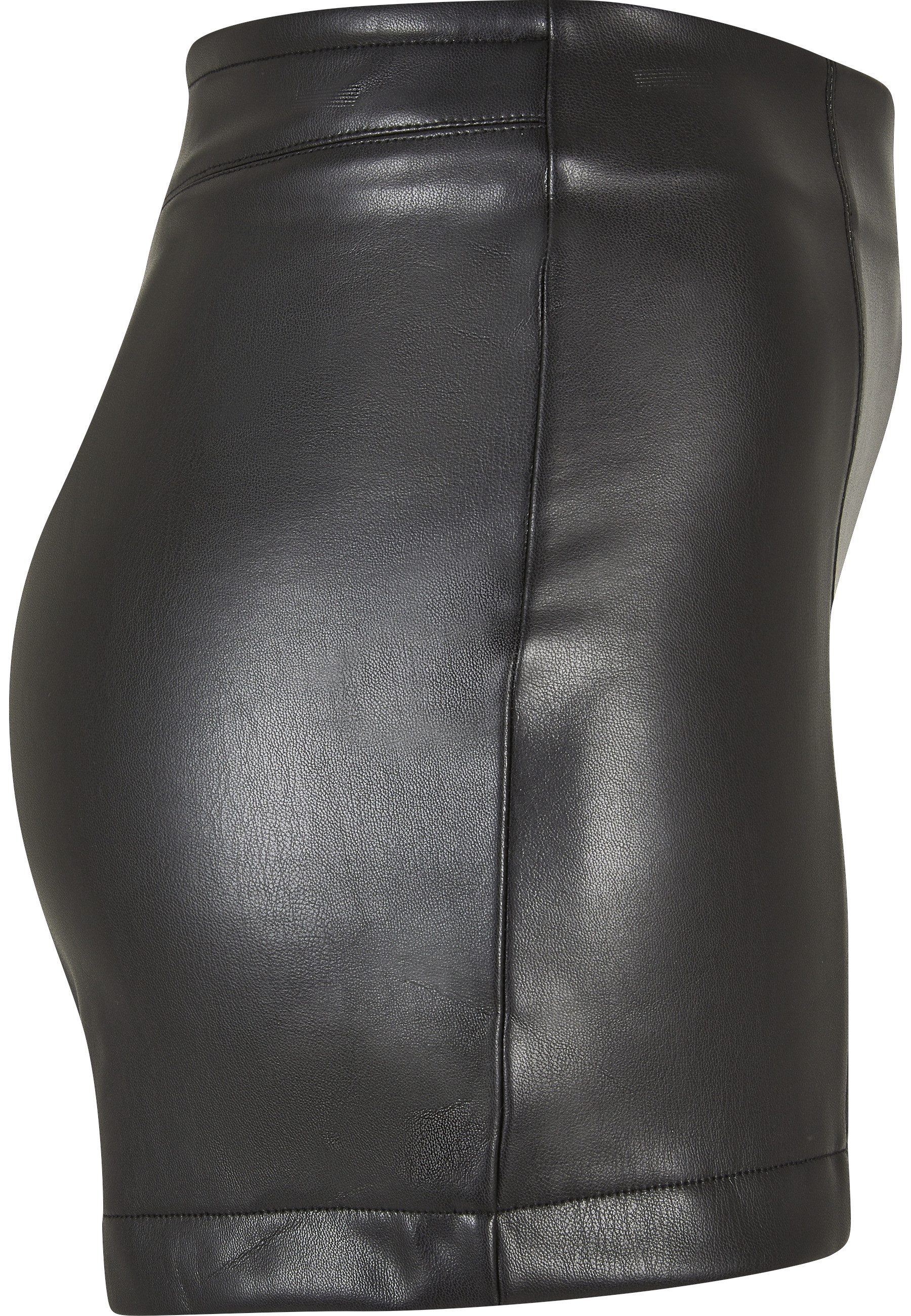URBAN CLASSICS Stoffhose Urban Classics Damen Ladies Synthetic Leather Shorts (1-tlg)