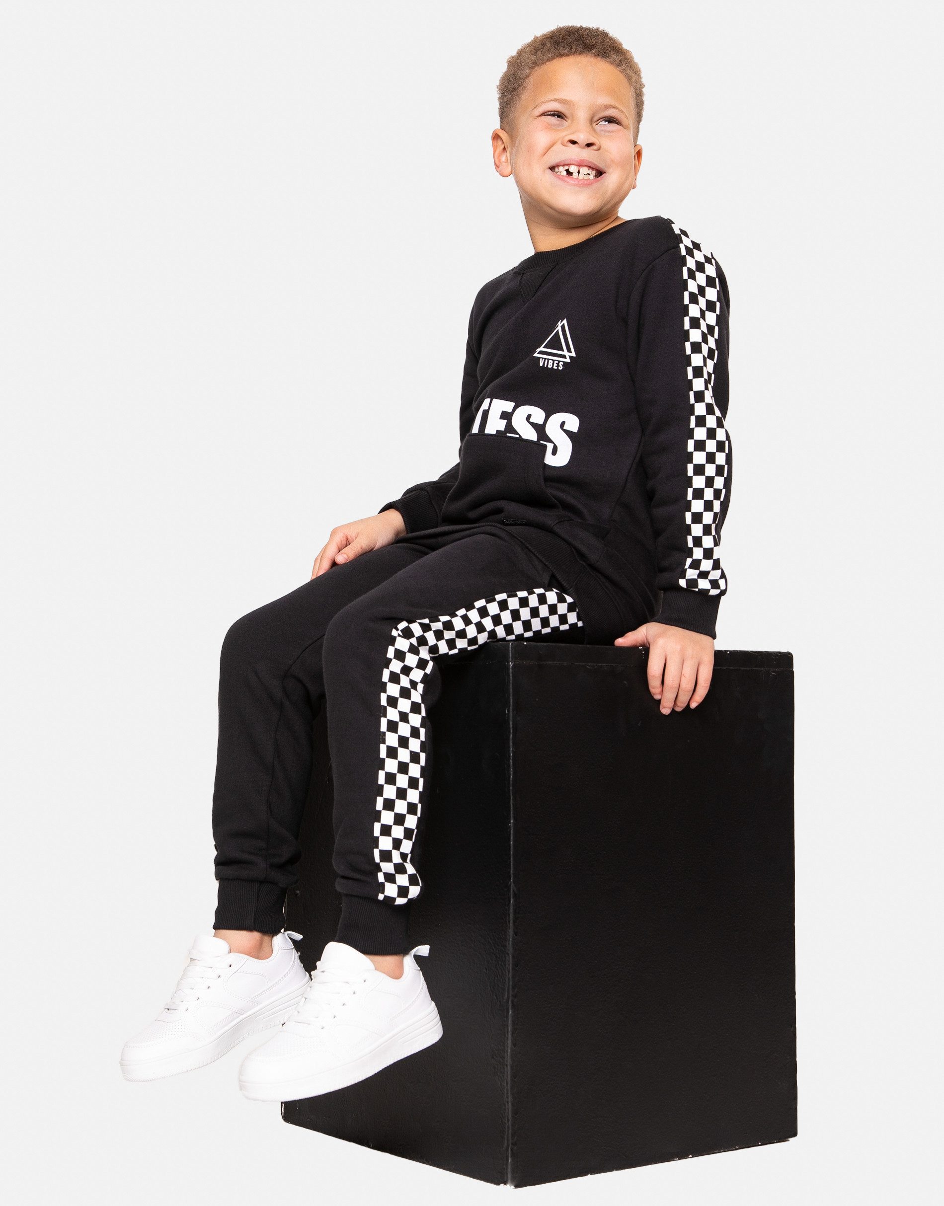 Threadboys Sweathose Galaxy (1-tlg) im sportlichen Design