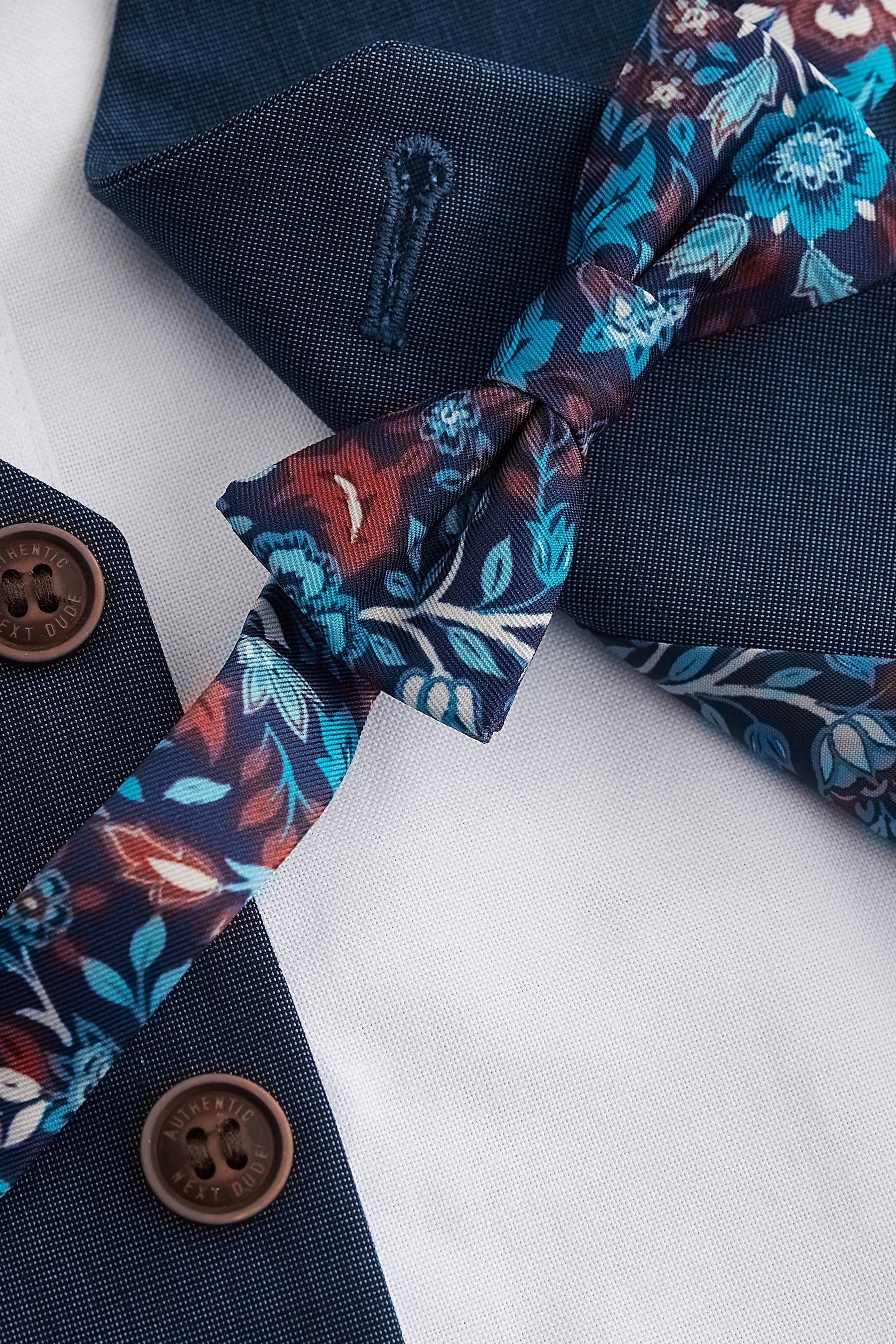 Next Weste, Hemd & Krawatte/Fliege Weste, Hemd, Hose und Fliege im Set (4-tlg)