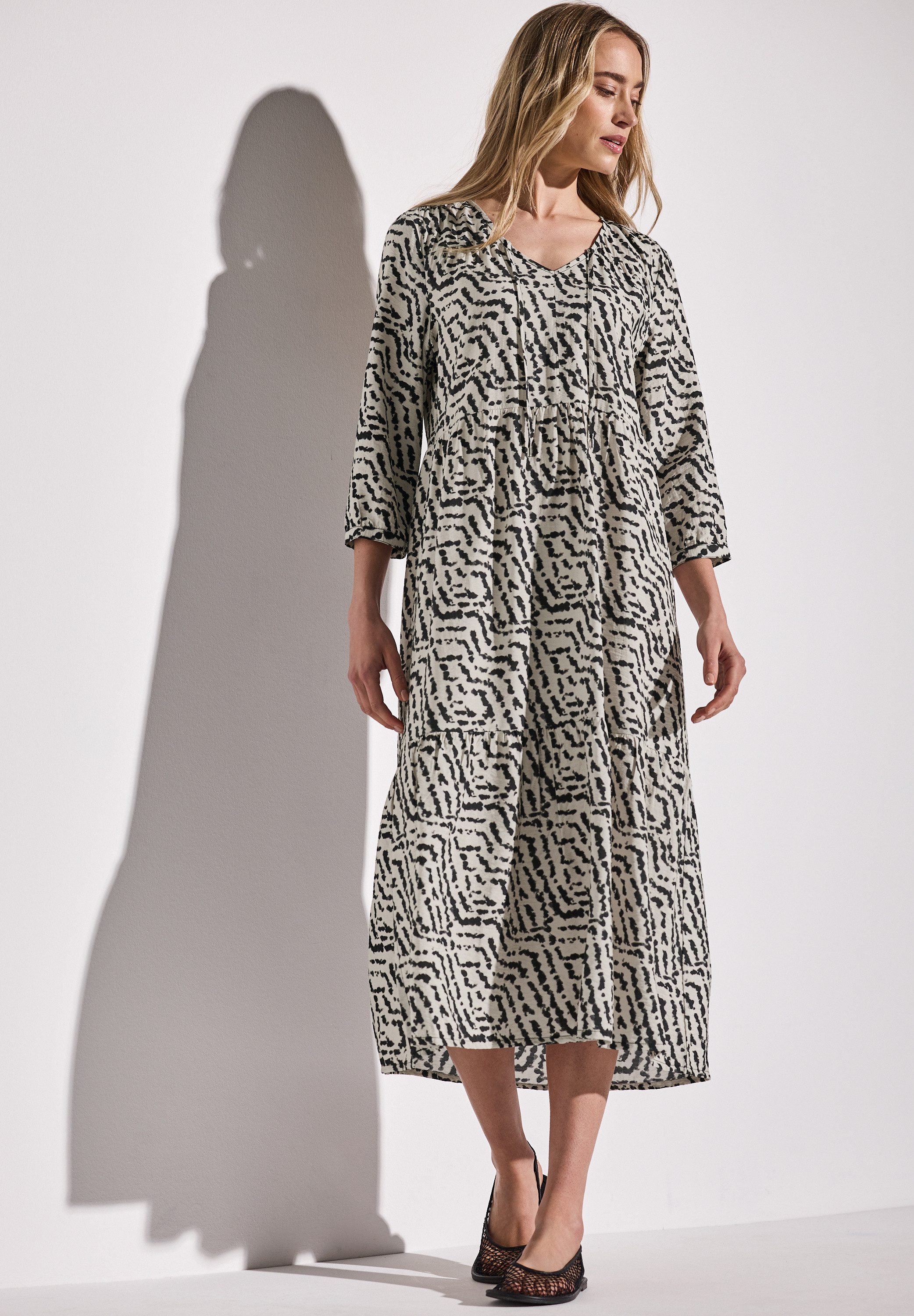 STREET ONE Midikleid mit grafischem Muster