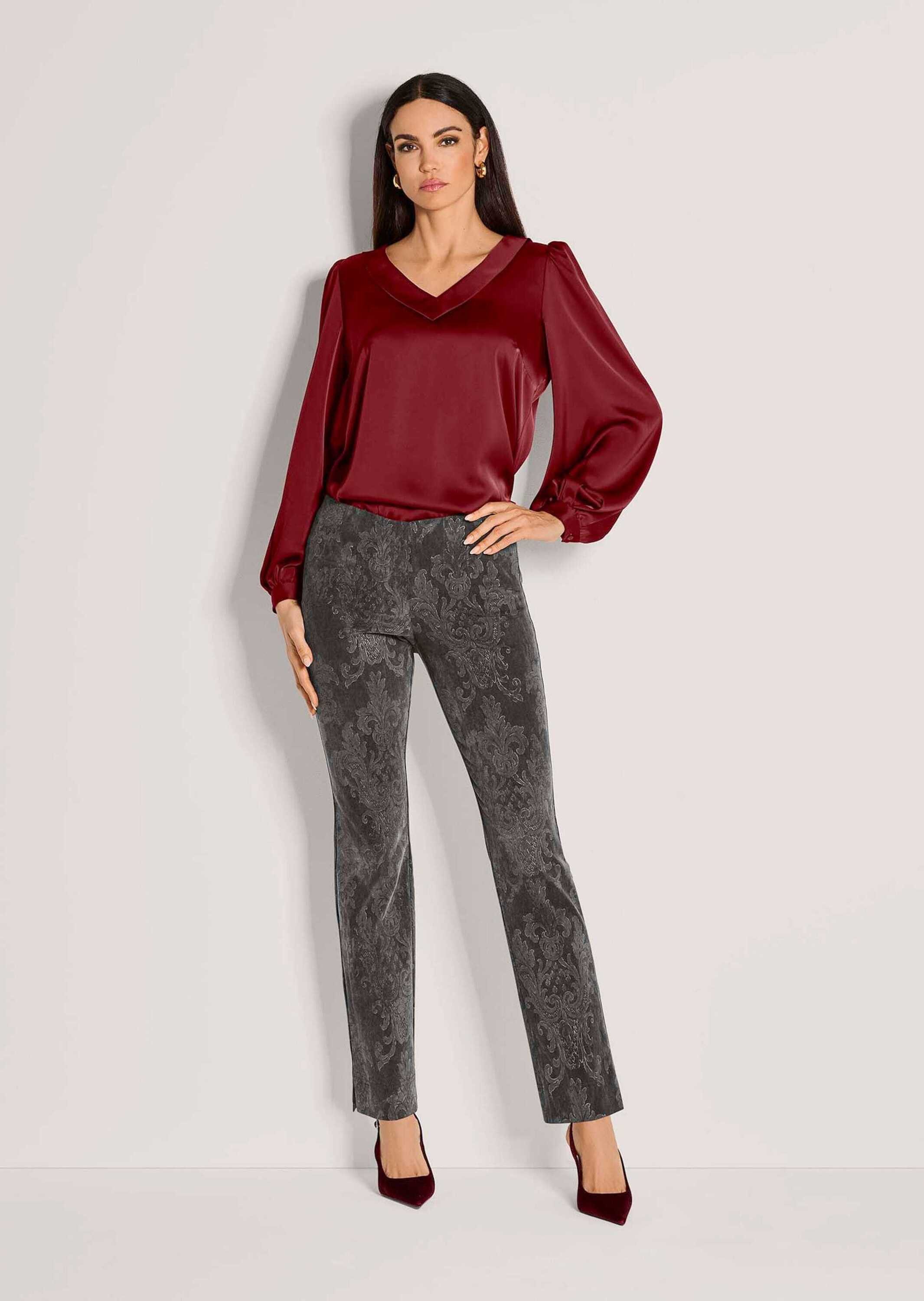 Leggings Kurzgröße: Komfortable Damenhose mit Allover-Print
