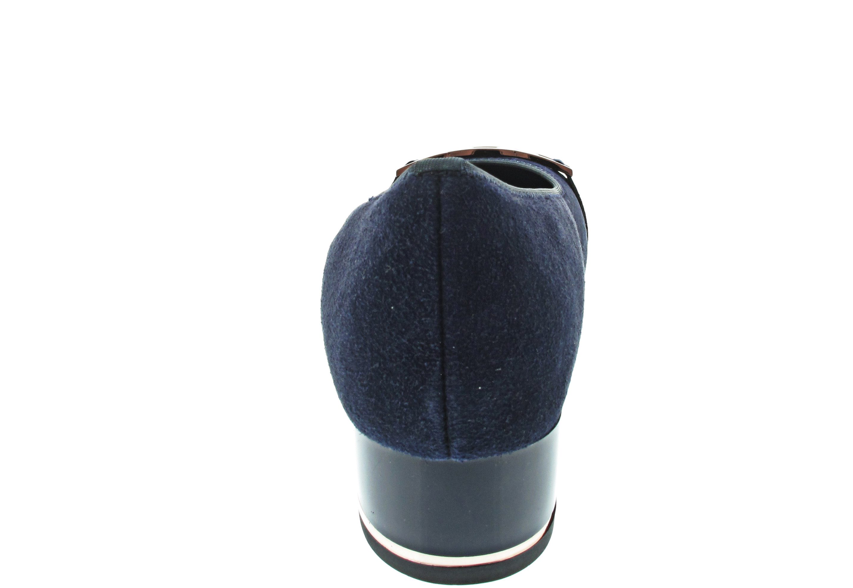 Ara Pumps
