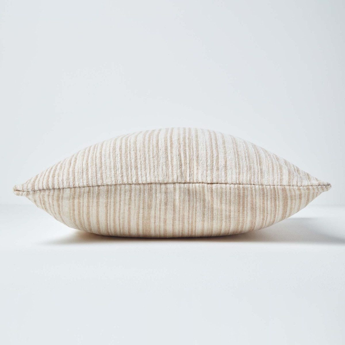 Homescapes Kissenhülle Gestreifter Chenille-Kissenbezug in Beige, 45 x 45 c günstig online kaufen