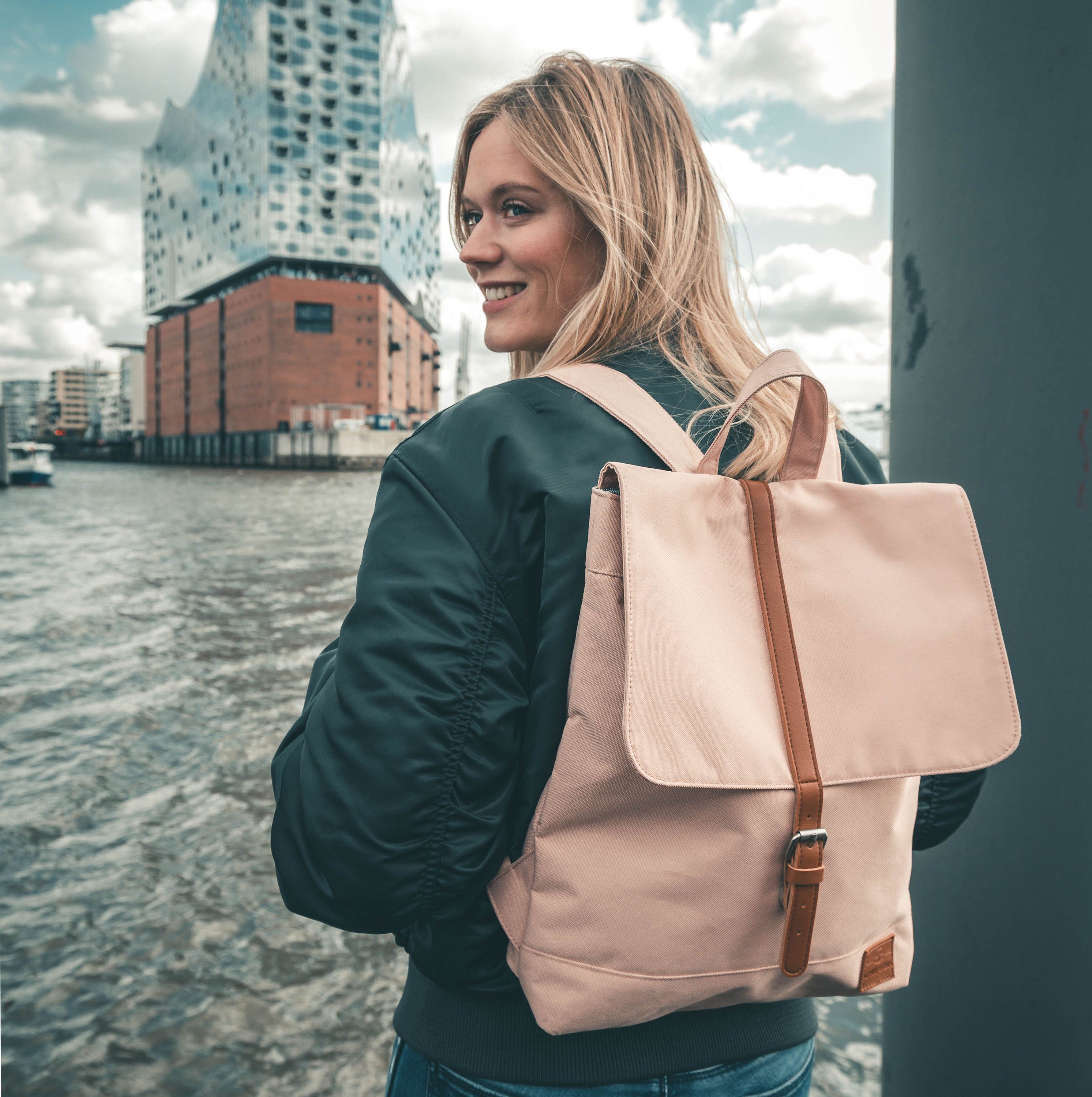 Johnny Cityrucksack Wasserabweisend Urban MIA Laptopfach, Vordertasche, Damen, Tagesrucksack, Rucksack rosa-braun