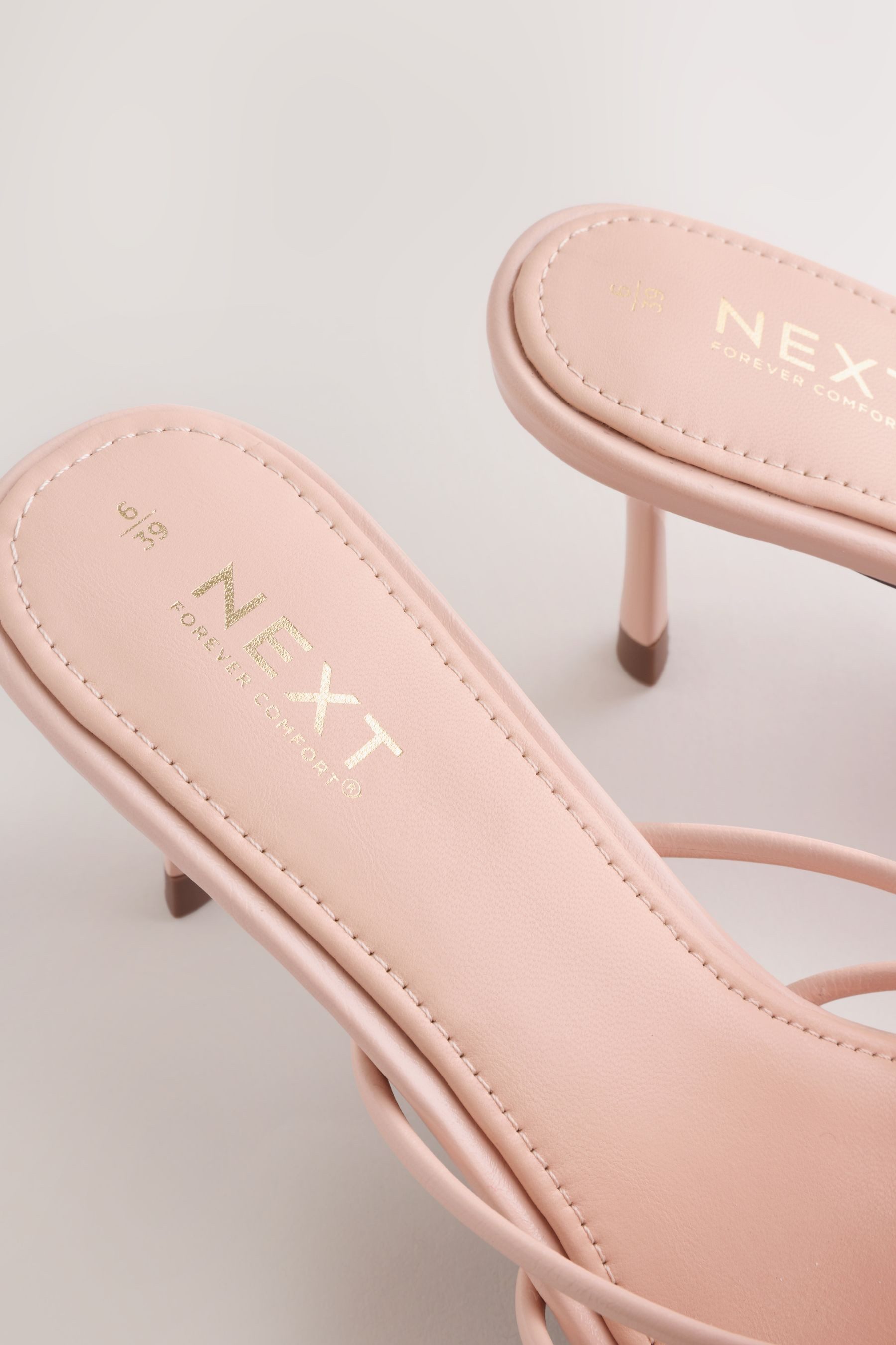 Next Forever Comfort® Pantoletten mit Riemen und Blumen Pantolette (1-tlg)
