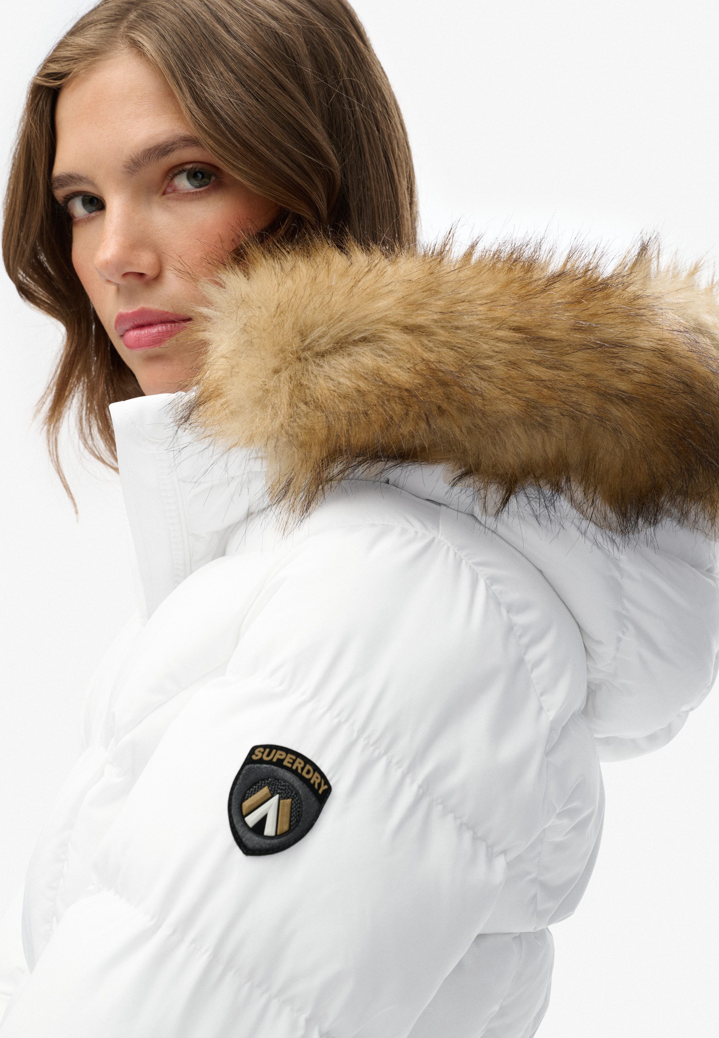 Superdry Steppjacke FUJI BELTED PUFFER mit Markenlabel, aus Polyester, Regular Fit