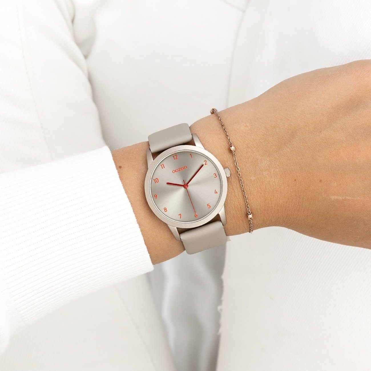 OOZOO Quarzuhr Oozoo Damen Armbanduhr Timepieces Analog, (Analoguhr), Damenuhr rund, mittel (ca. 38mm), Lederarmband taupe, grau, Fashion