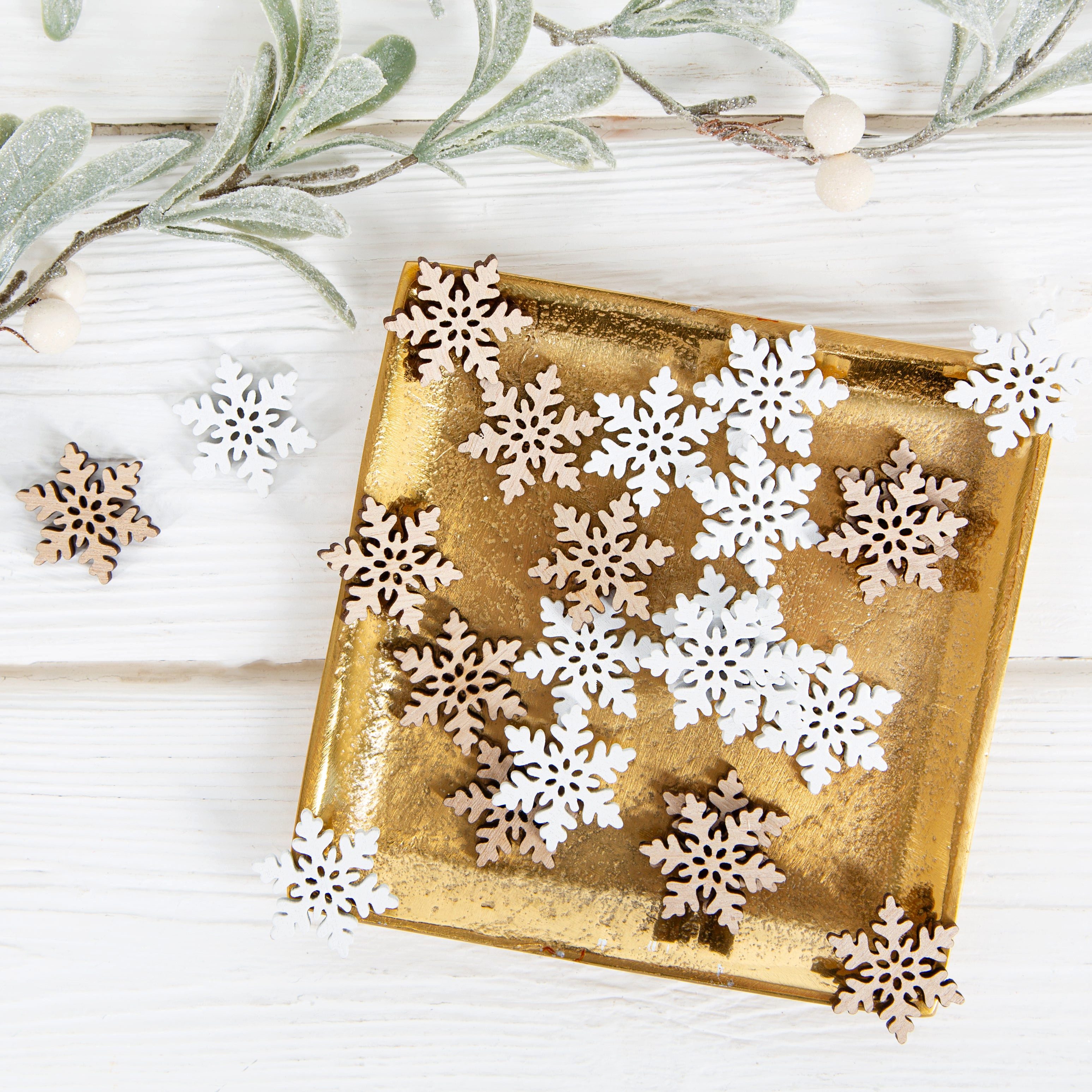 Thumbnail - Logbuch-Verlag Streudeko Tischdeko Weihnachten Set 24 Mini Schneeflocken Holz 2,5cm
