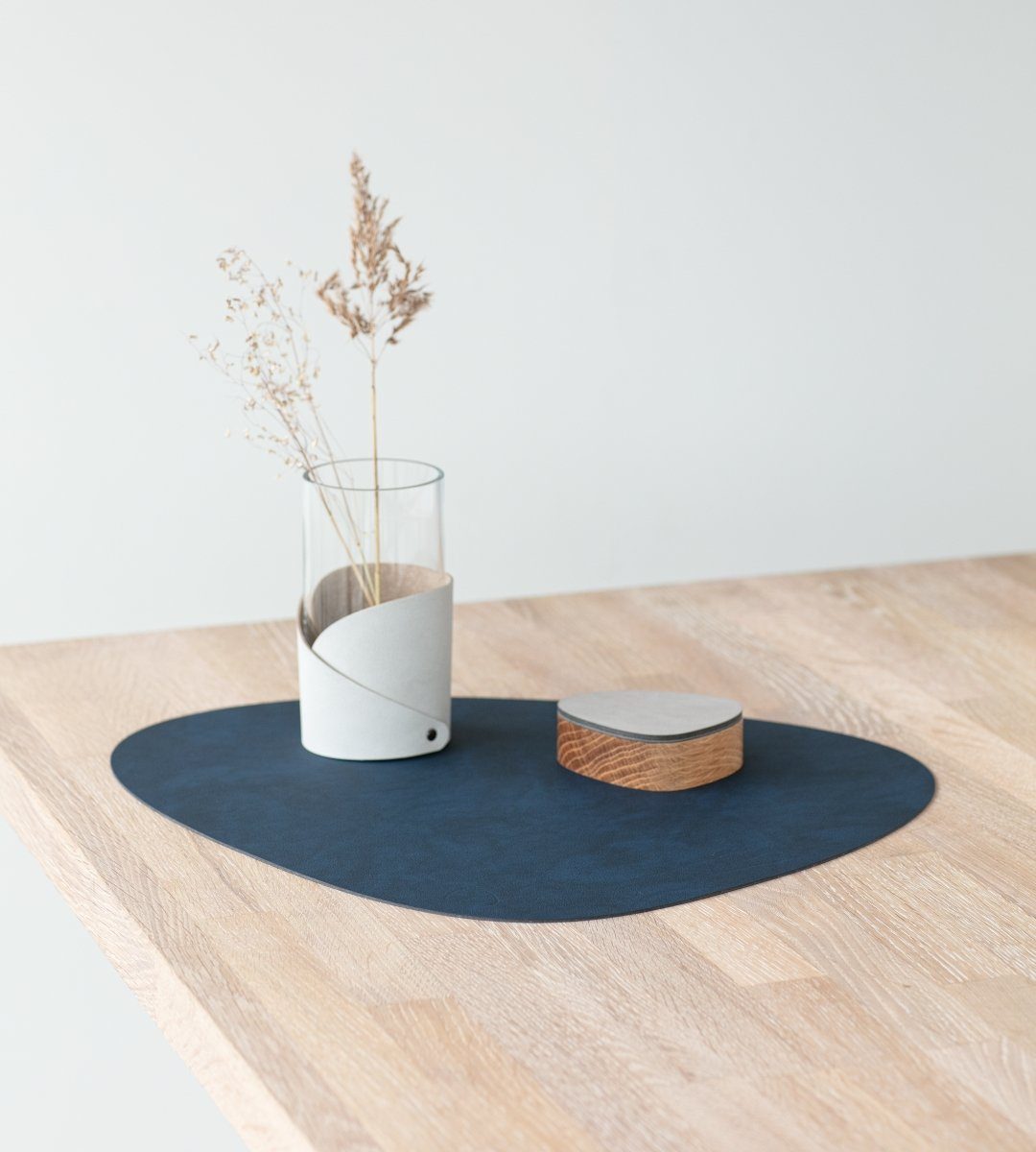 LIND DNA Platzset NUPO Tischset Curve L midnight blue 37 x 44 cm, Table Mat Curve L Nupo Midnight Blue