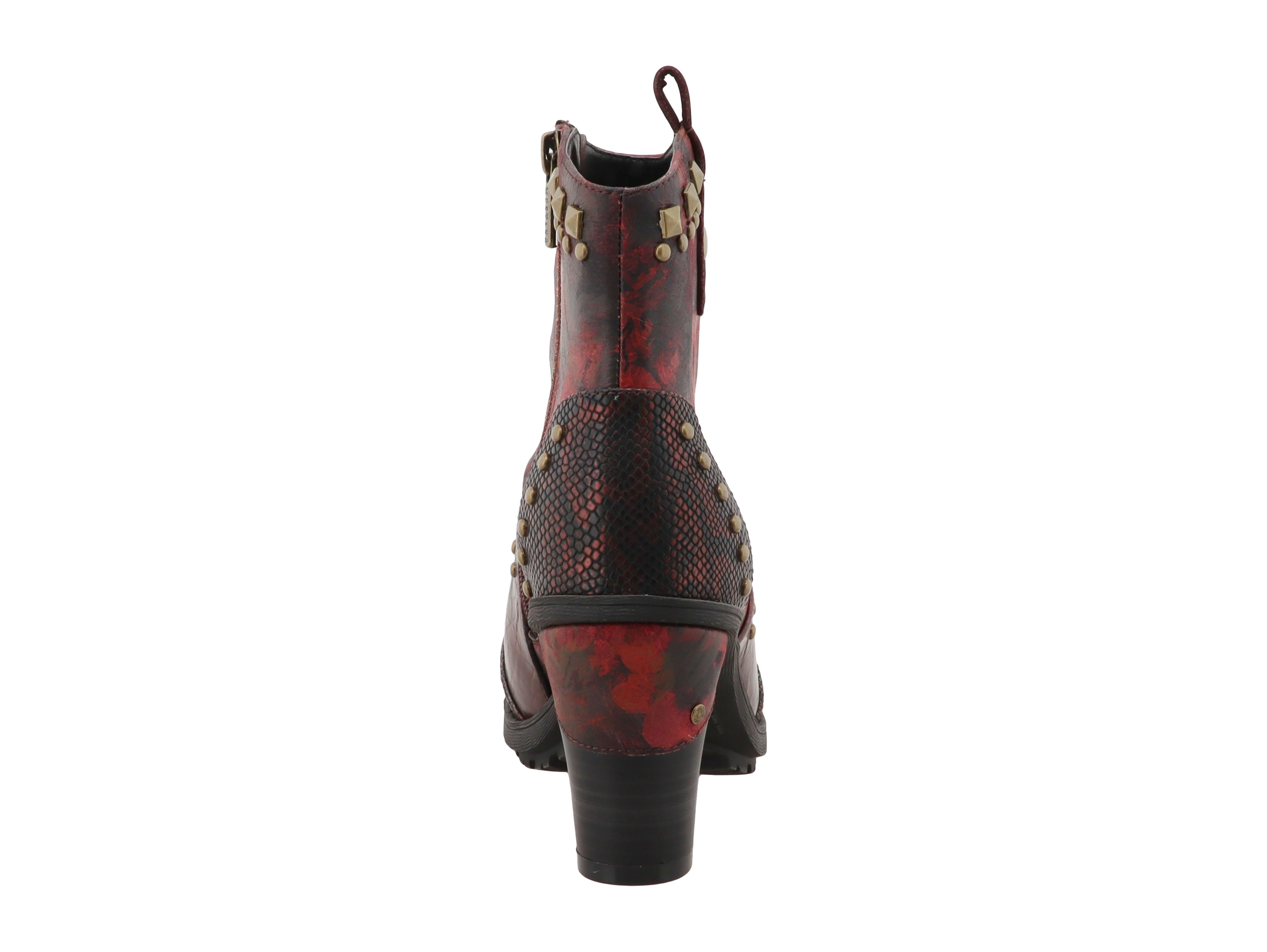 Mustang Shoes Stiefel Stiefelette Blockabsatz, Ankleboots mit vielen Nieten besetzt