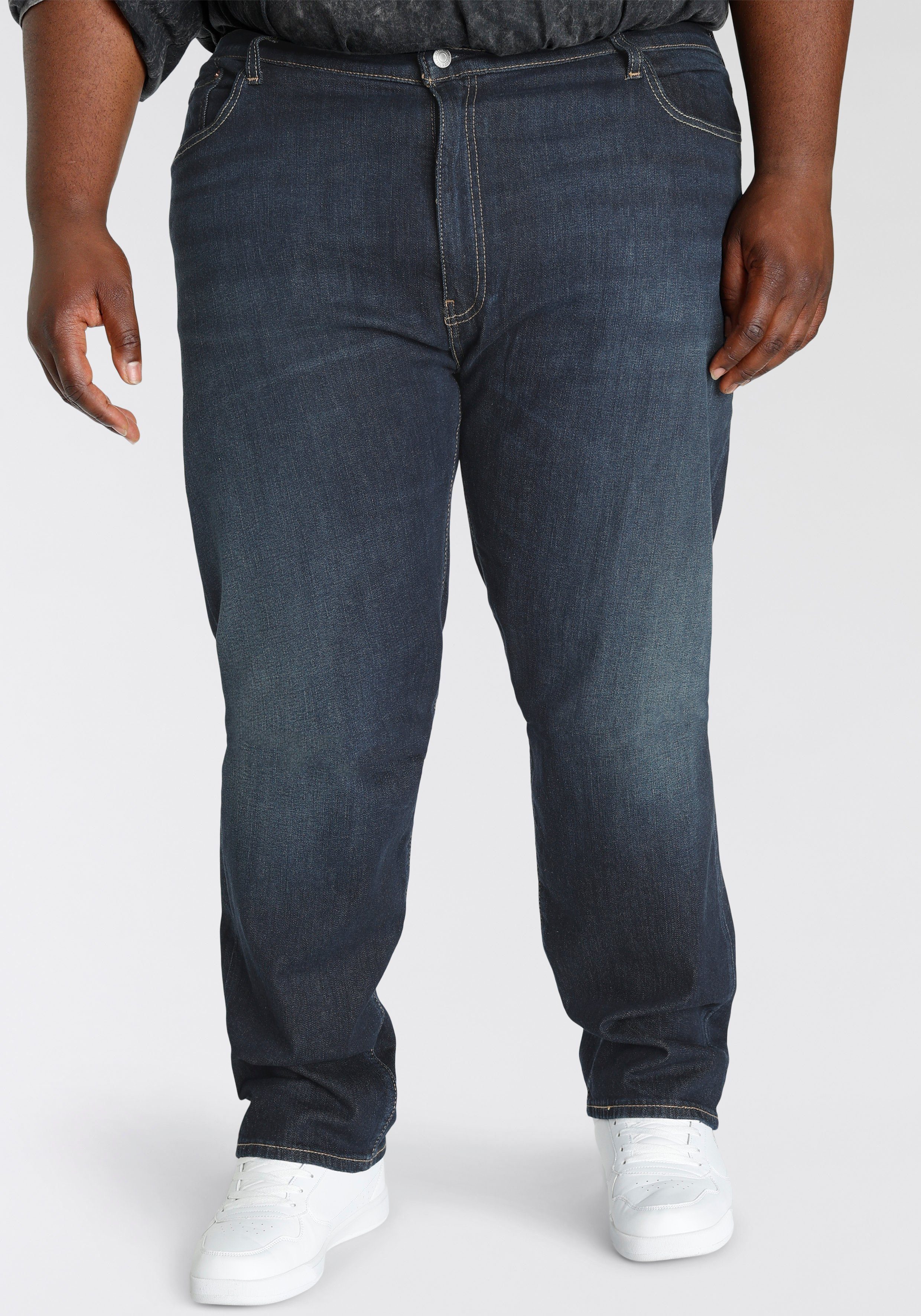 Levi's® Plus Tapered-fit-Jeans 502 TAPER B&T für einen lässigen Look