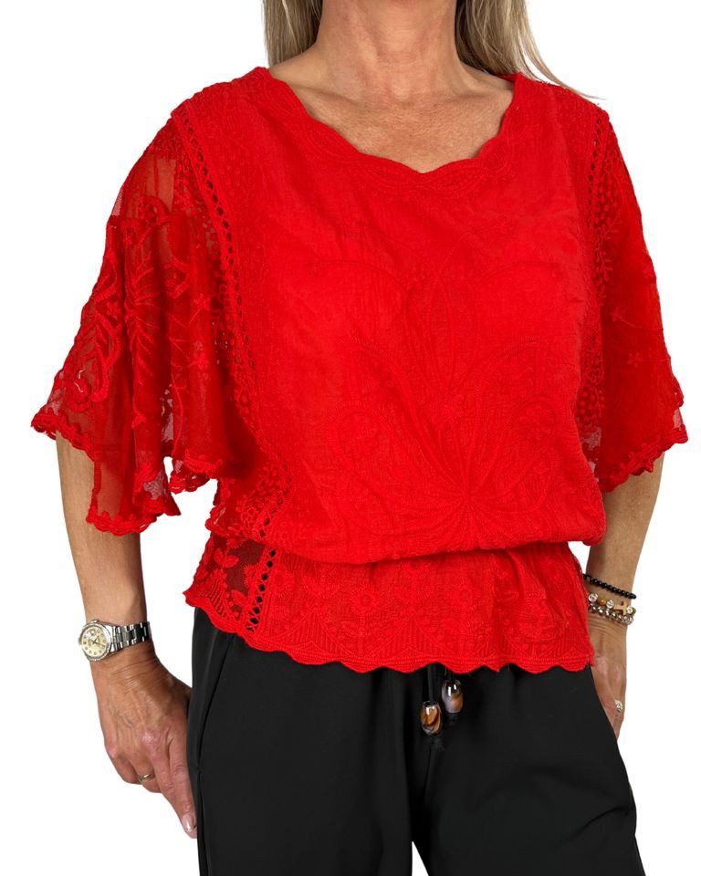 ITALY VIBES Spitzenbluse - Kurzarmbluse “Laura” – Eleganz trifft auf Vielseitigkeit - ONE SIZE passt hier Gr. XS - L