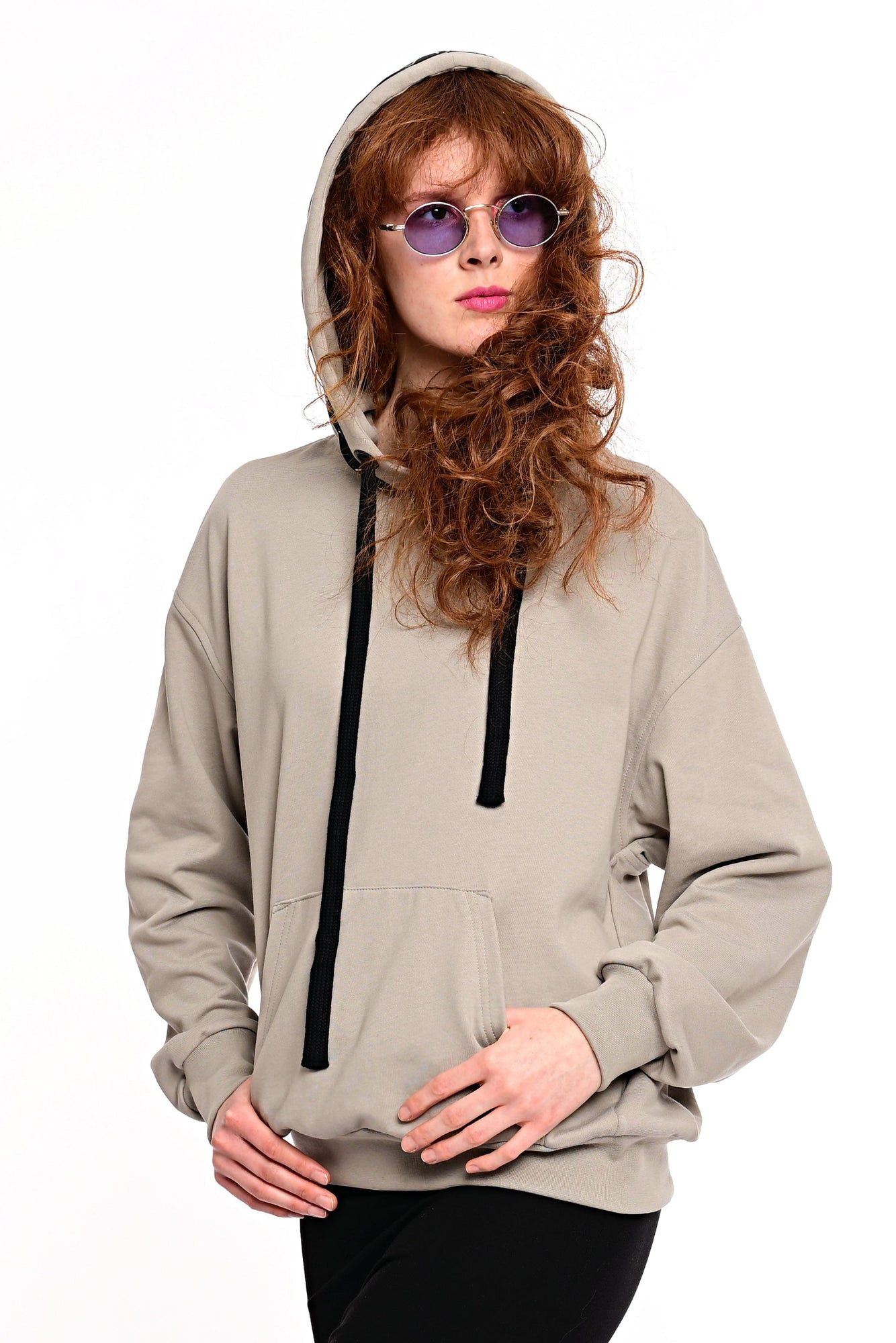 ILAY Lit Hoodie Oversize Hoodie mit Labelband- Different Luxury Street
