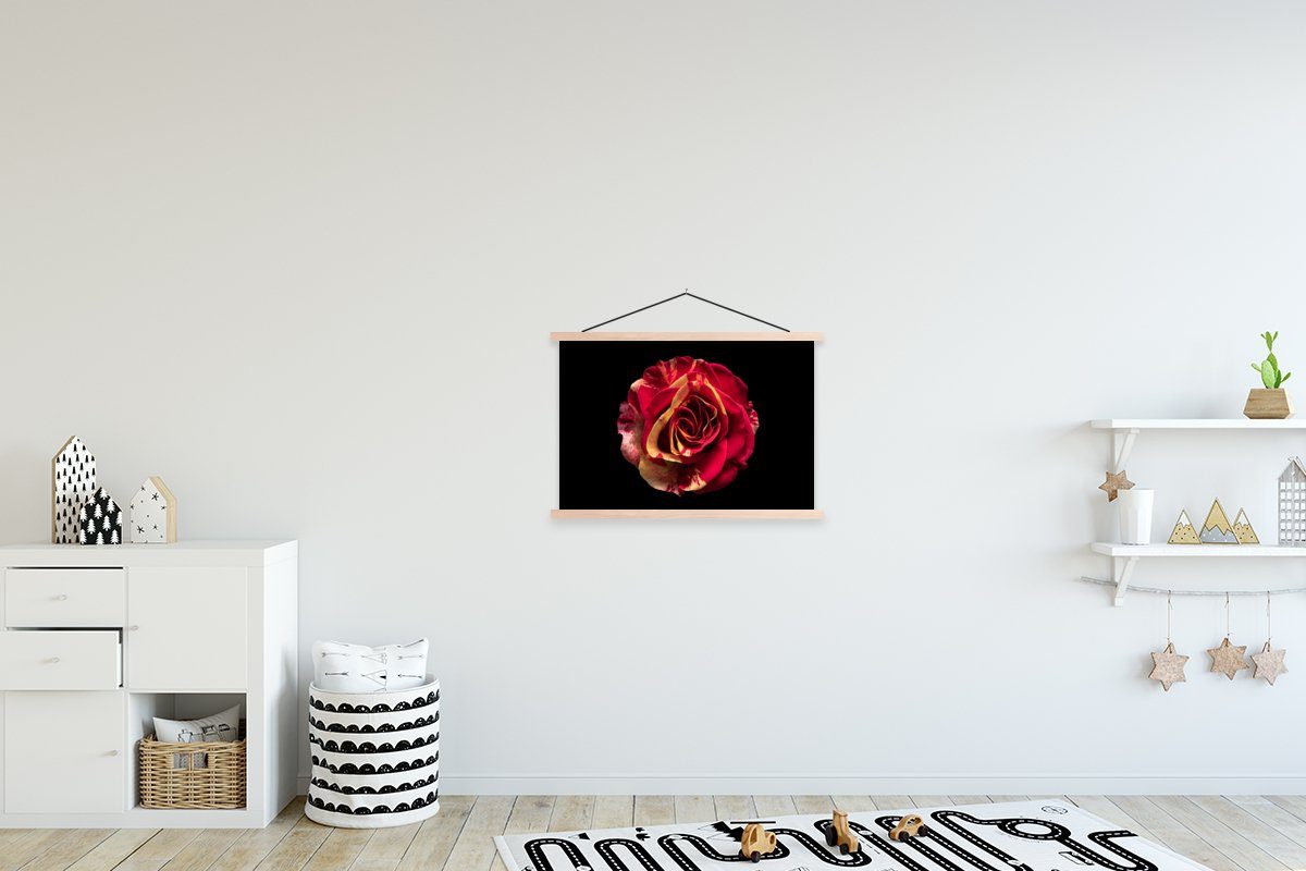 MuchoWow Poster Blume (1 St), Wohnzimmer, braun - Rot Bilderleiste, Posterleiste, Textilposter | Schwarz, - braun Magnetisch für - Rose