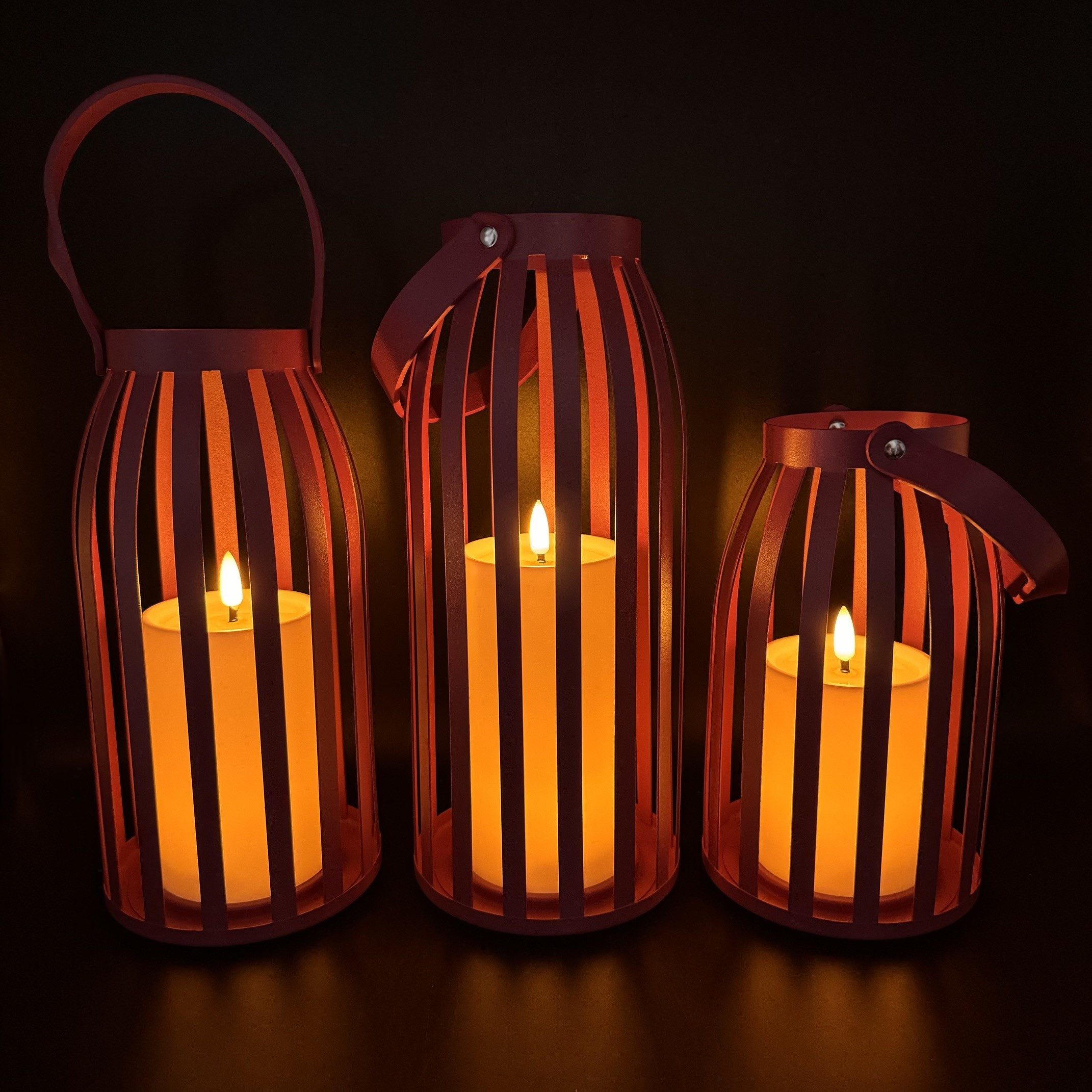 Online-Fuchs LED Laterne 3er Set Laternen aus Metall mit LED-Kerzen & Timer - Outdoor geeignet, mit realistischer Flamme und Wachsspiegel, warmweiße Beleuchtung, 6-Stunden Timerfunktion - für den Innen- und Außenbereich