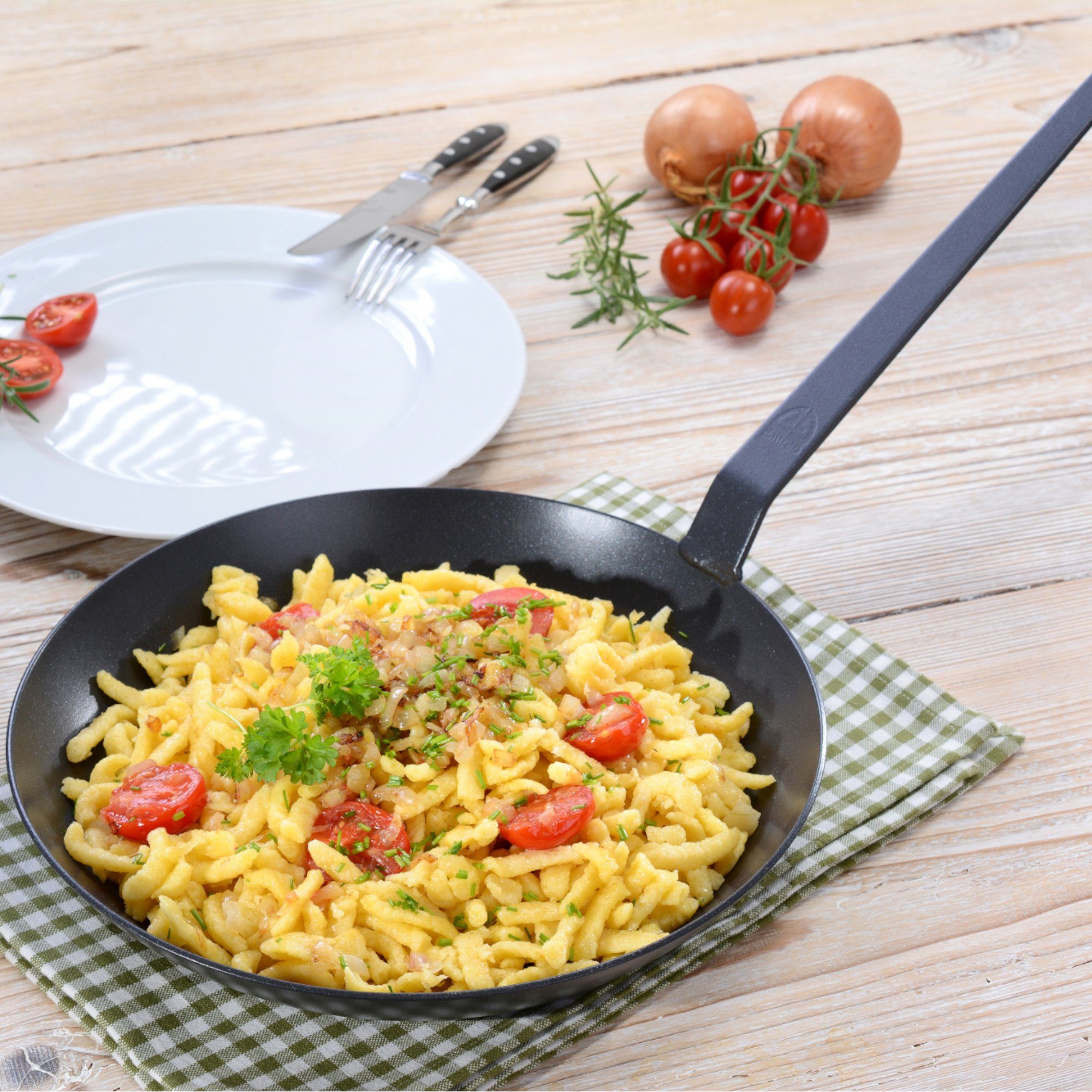 GRÄWE Bratpfanne GRÄWE Schmiedeeiserne Bratpfanne 28 HOCH mit Keramikbeschichtung ECO