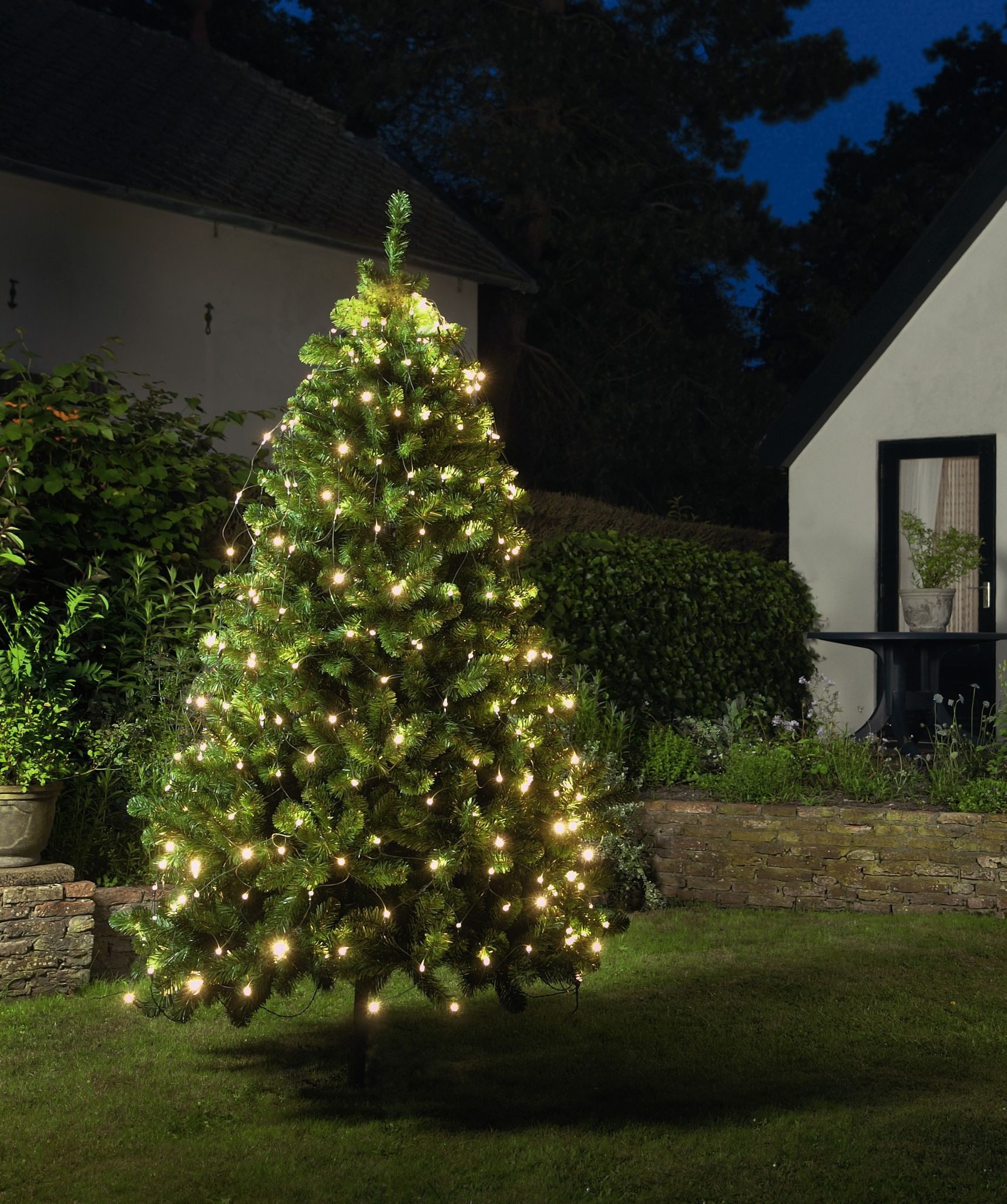 Coen Bakker Deco BV LED-Lichternetz 80 LED Trapez Kegel Warmweiß Netz für Weihnachtsbaum Timer 90-130cm, 80-flammig, Ideale Tannenbaum-Beleuchtung, 10m Zuleitungskabel
