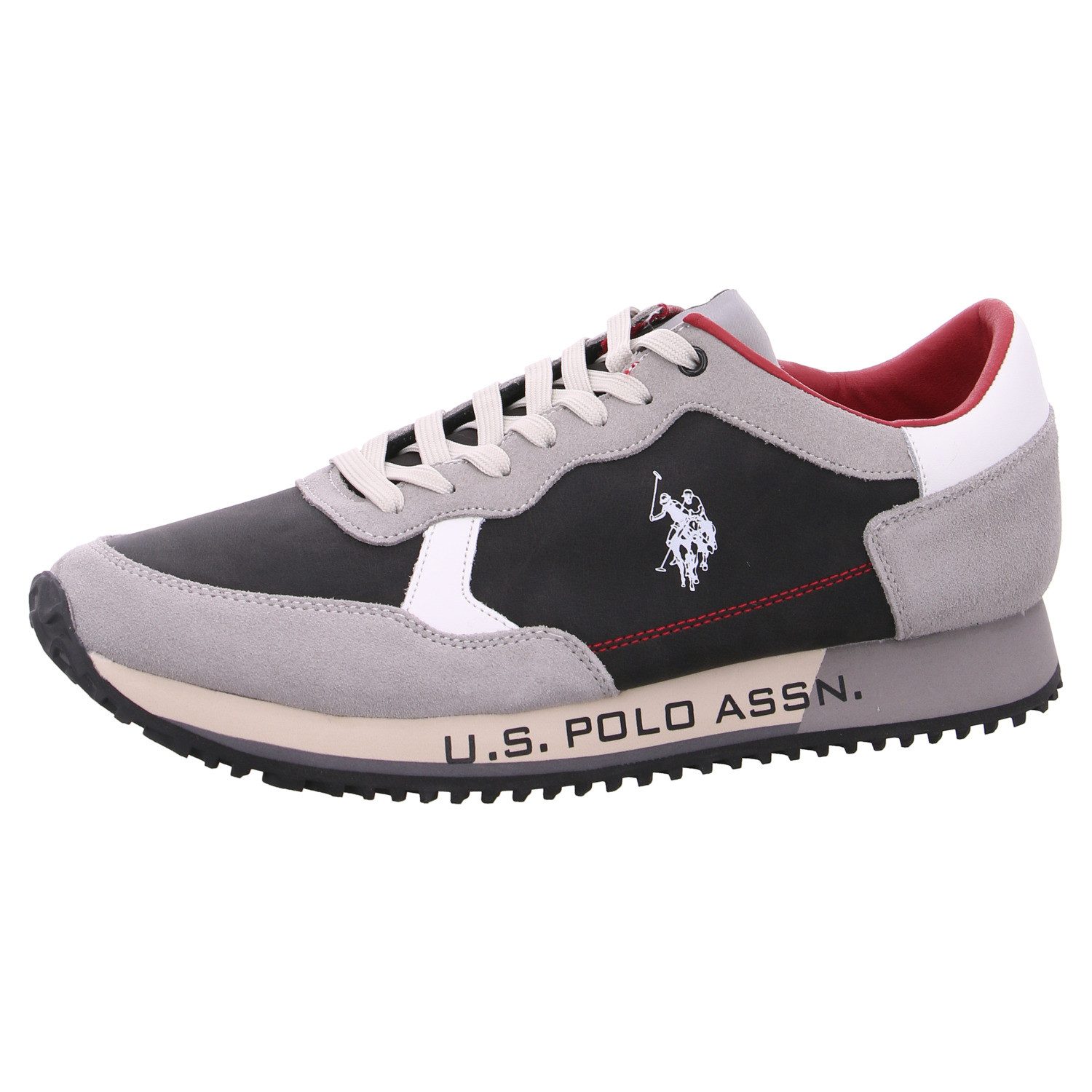 Sneaker