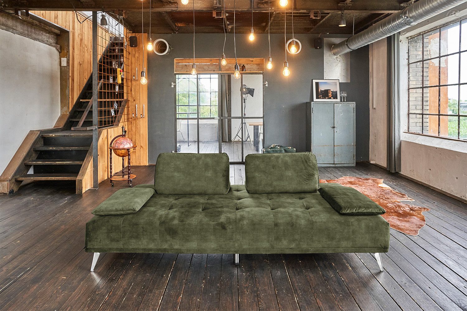 KAWOLA Schlafsofa WIOLO, Daybed Stoff, mit oder ohne Hocker, verschiedene F günstig online kaufen