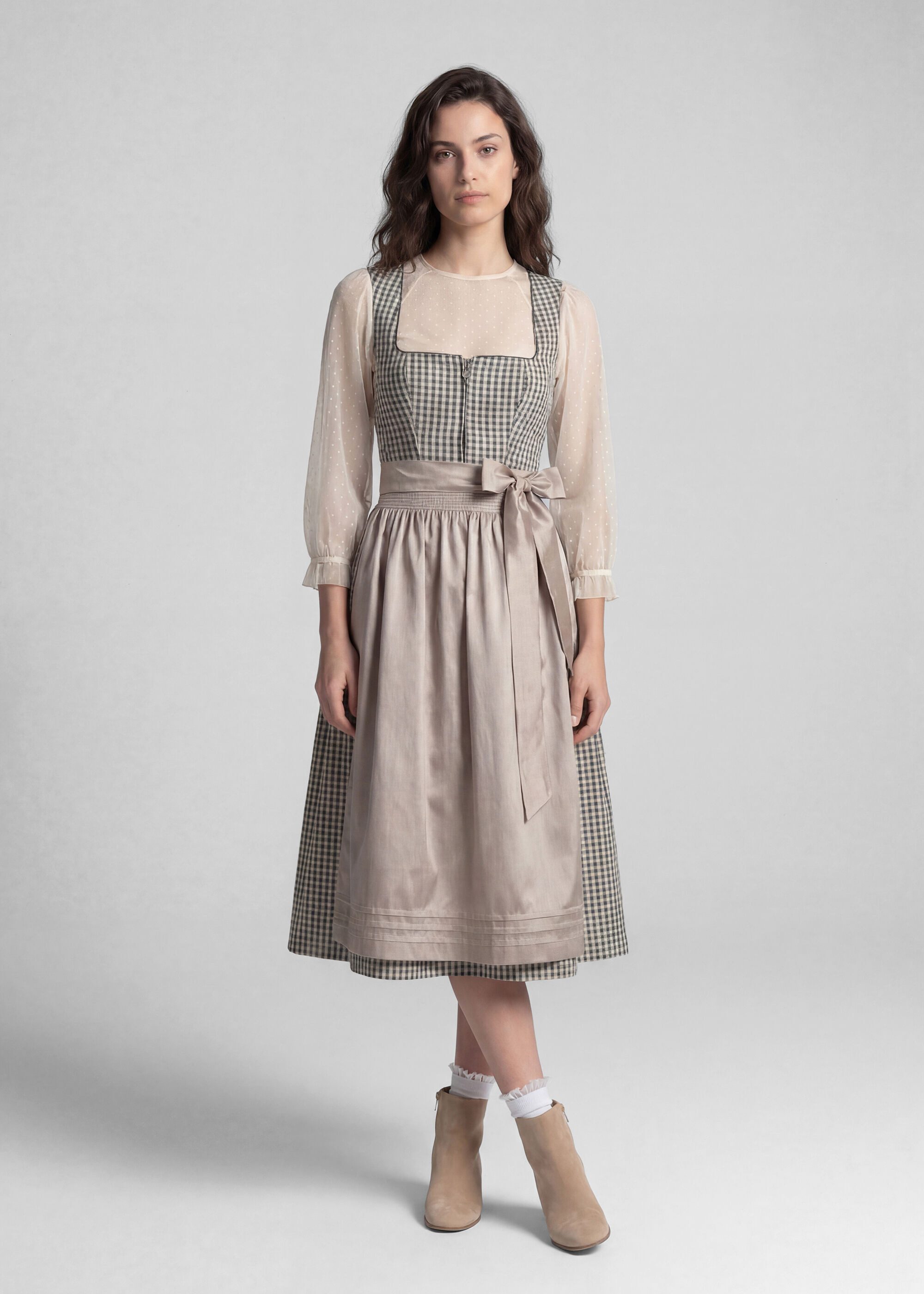 Spieth & Wensky Dirndl Karma (1-tlg) mit eleganter Schürze