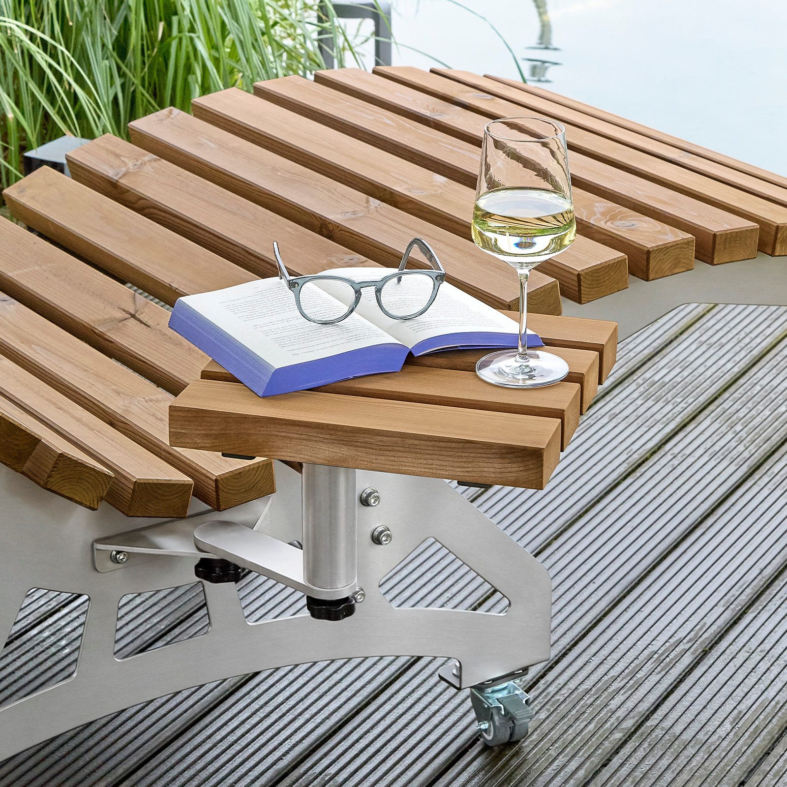 SO-TECH® Gartenliege Anbautisch Ablage für LOUNGER mit Holzlatten, 1 St., Edelstahl SS304 geschliffen + Thermokiefer
