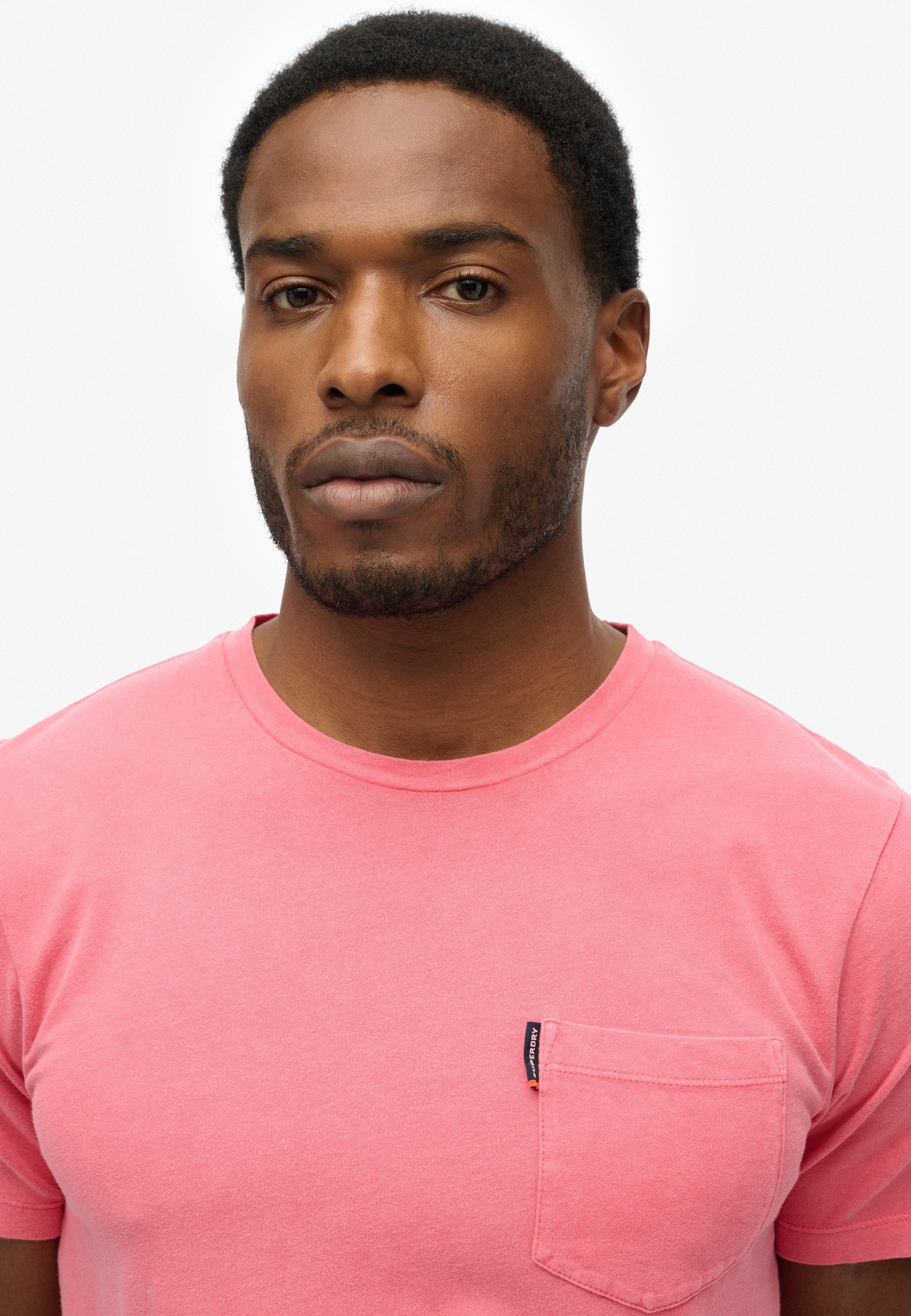 Superdry Rundhalsshirt CLASSIC ESSENTIAL POCKET TEE günstig online kaufen