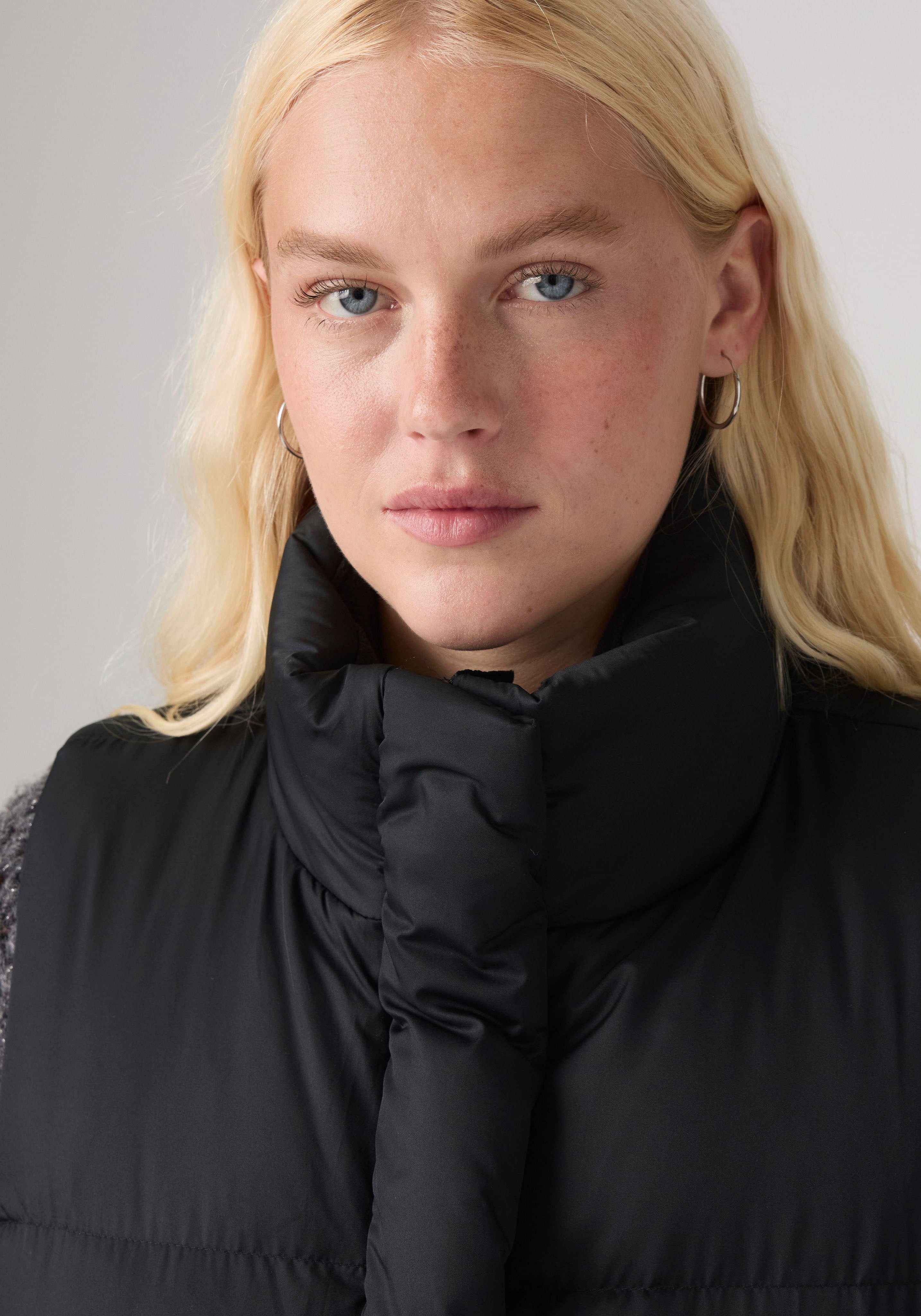 Levi's® Steppweste TATE BUBBLE PUFFER VEST Durchgehender Reißverschluss und Druckknopfverschluss – Bild 4 von 5