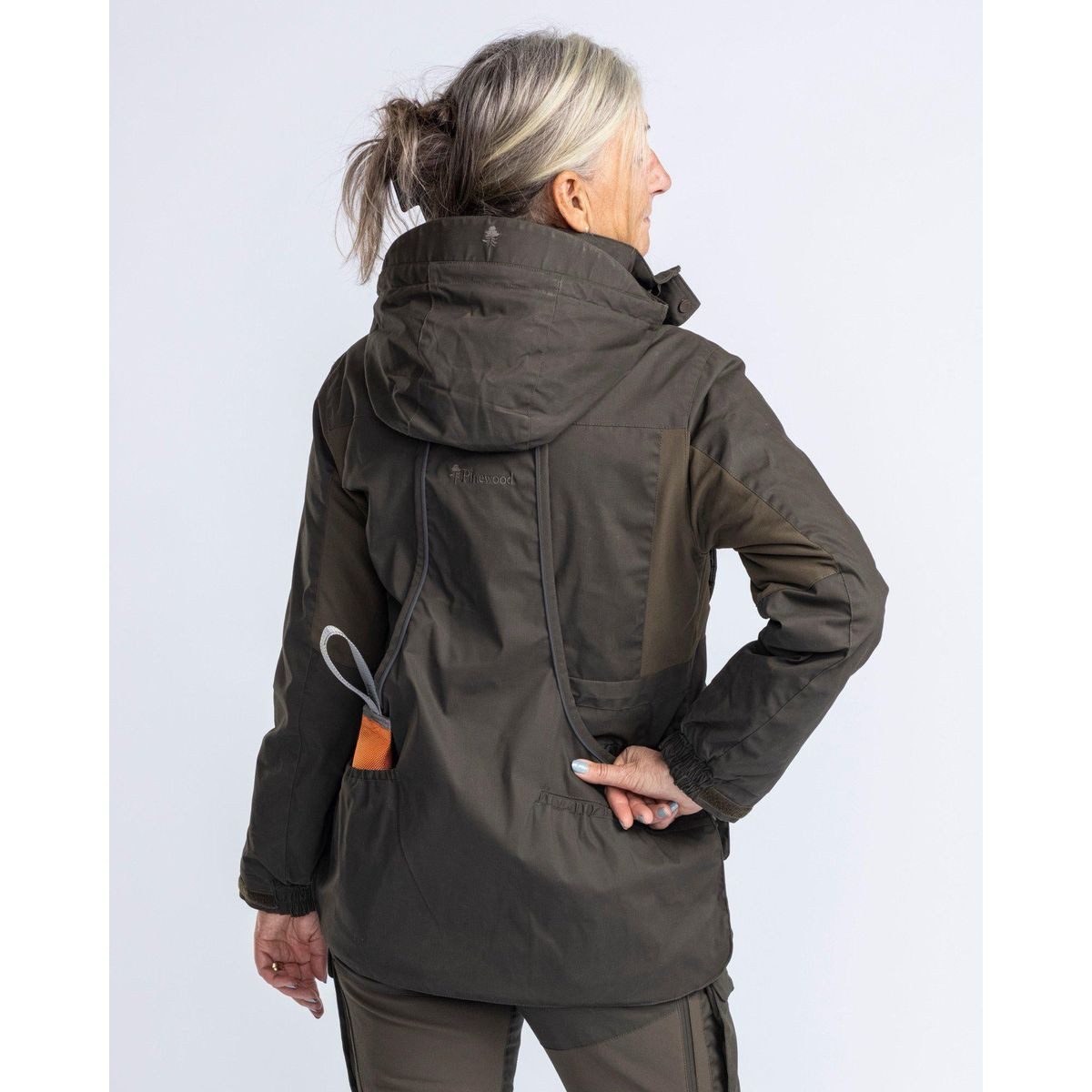 Pinewood Outdoorjacke Dog Sports Trainer Extreme Women Jacket Wind- und wasserdichte Damenjacke mit vielen praktischen Taschen für