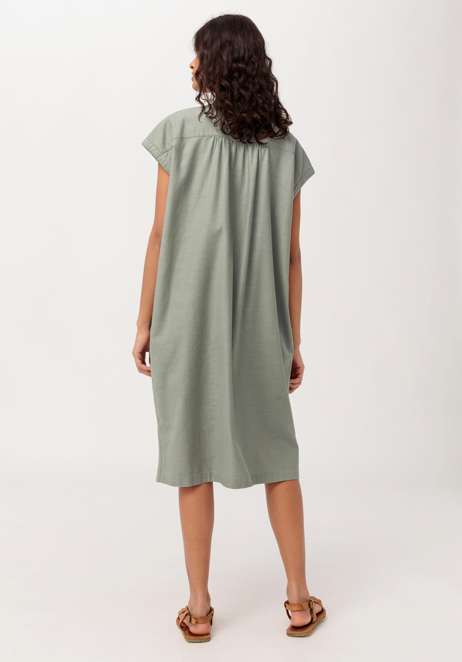 Bio-Baumwolle (1-tlg) Leinen agavegrün mit A-Linien-Kleid aus Hessnatur