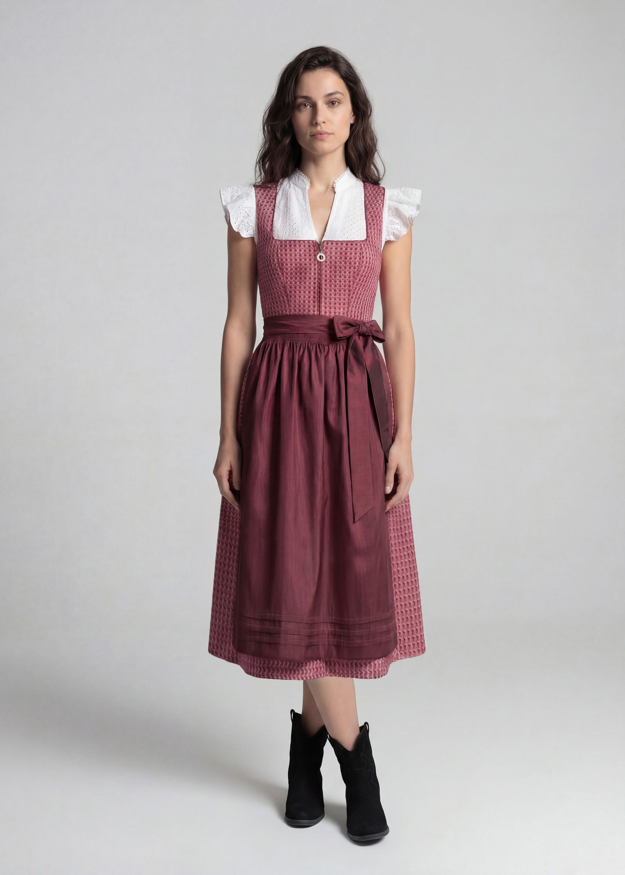 Spieth & Wensky Dirndl FC Bayern Kristin aus der offiziellen FC Bayern Kollektion
