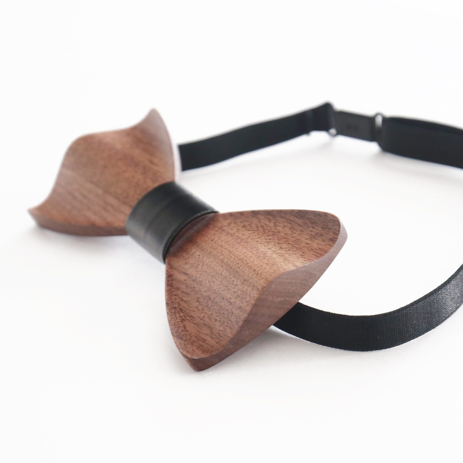 HMF Fliege 3850-02 handgefertigte Holzfliege Herren aus Walnuss (1 St) Herr günstig online kaufen