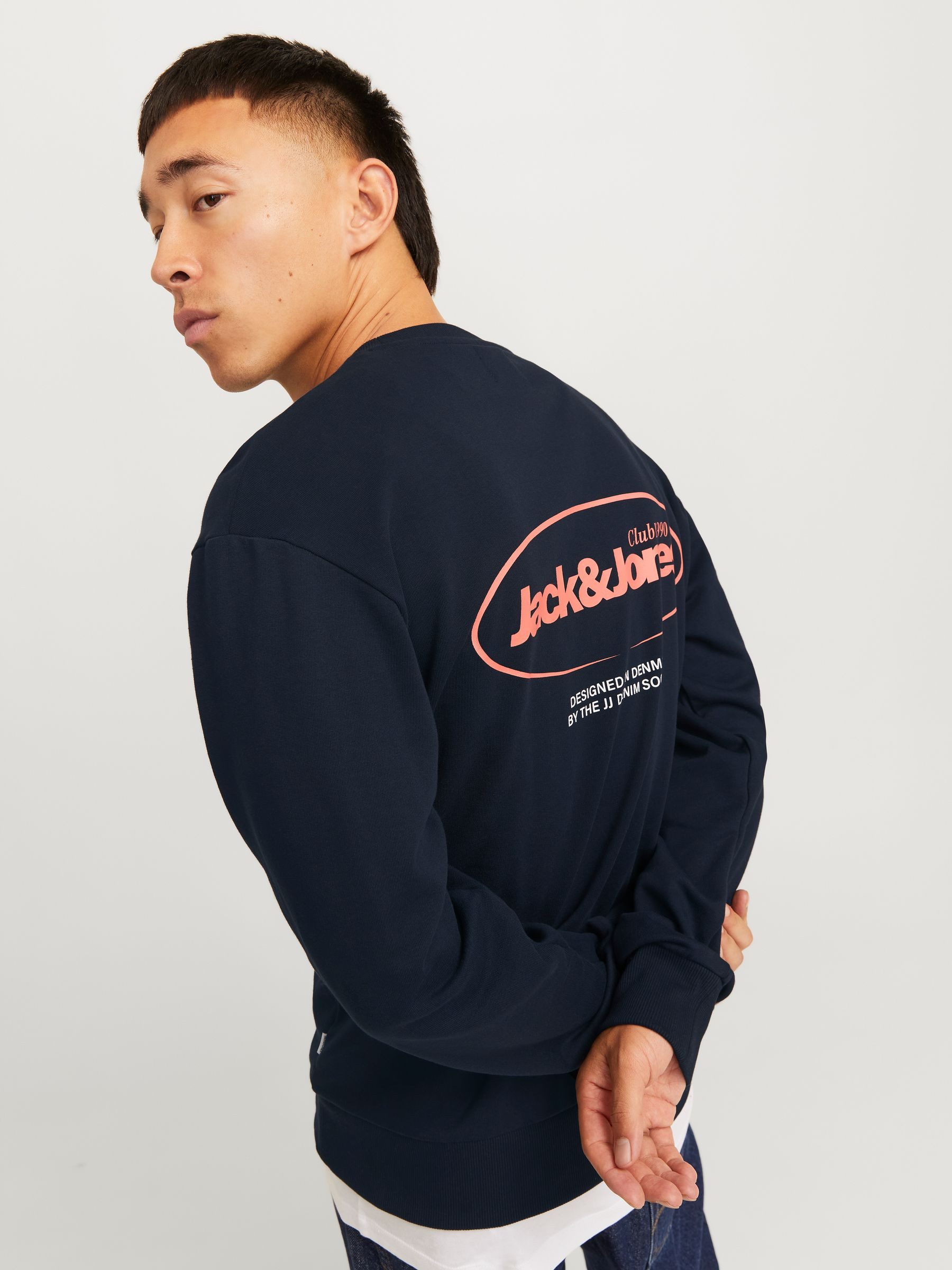 Jack & Jones Sweatshirt Pullover mit Rundhals, Logo Front & Rücken JJEBRADLEY GRAPHIC SWEAT CREW NOOS