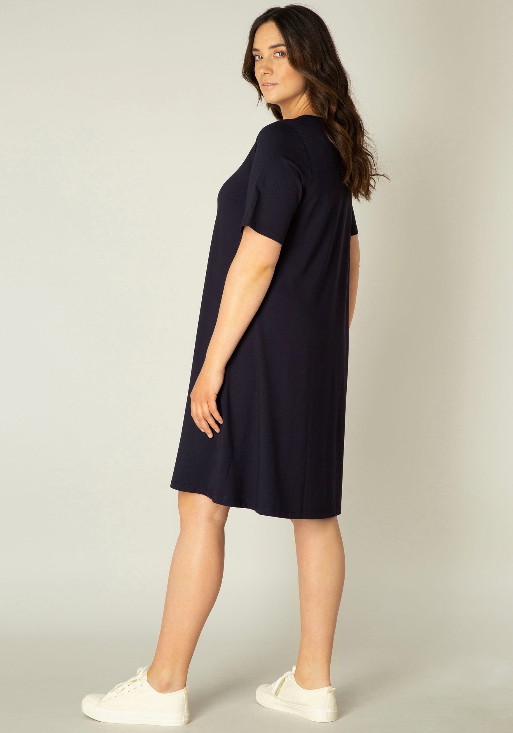 Level blue dark Form Curvy leicht Base navy In ausgestellter Abernathy Shirtkleid