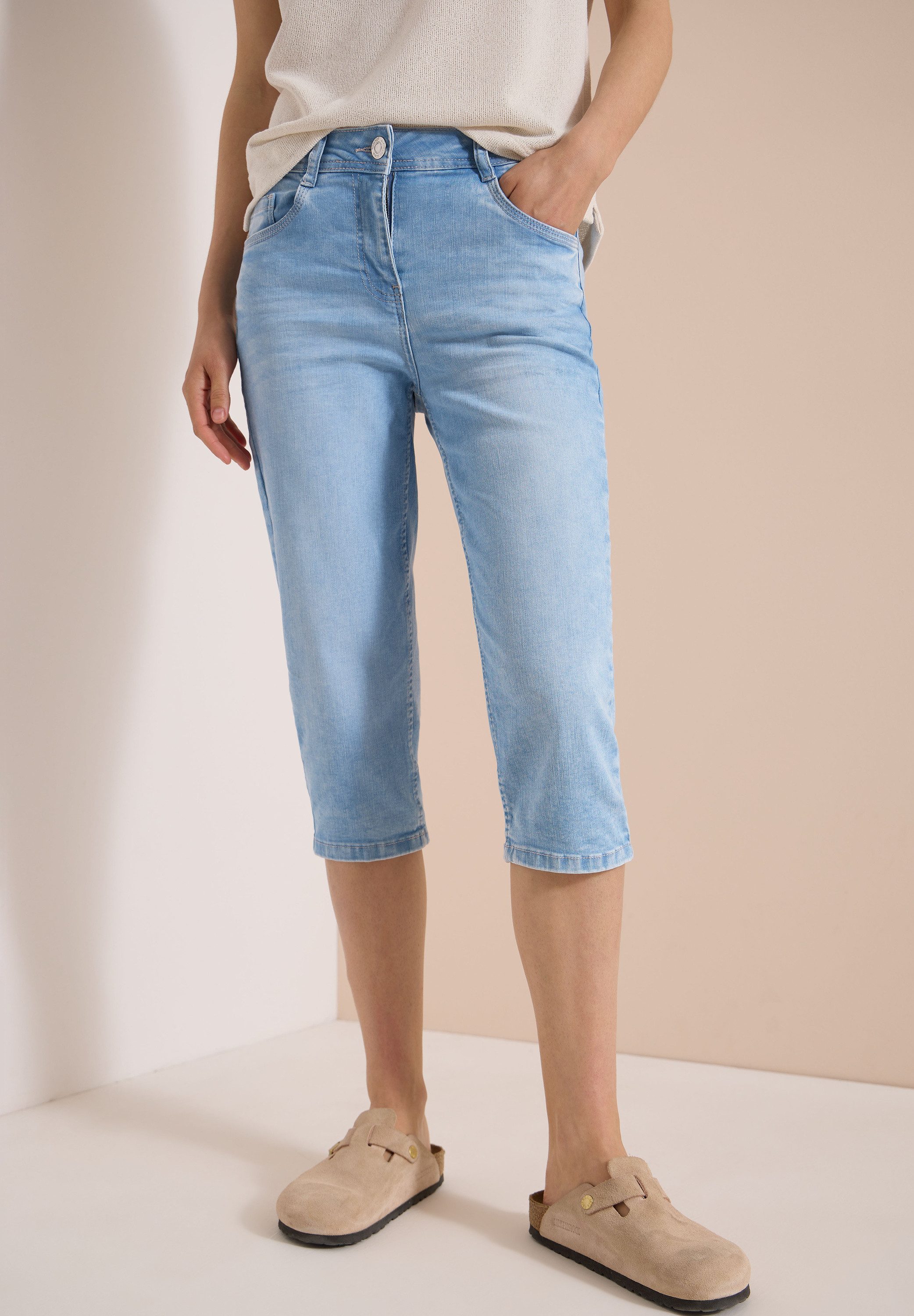 Caprijeans Style Toronto