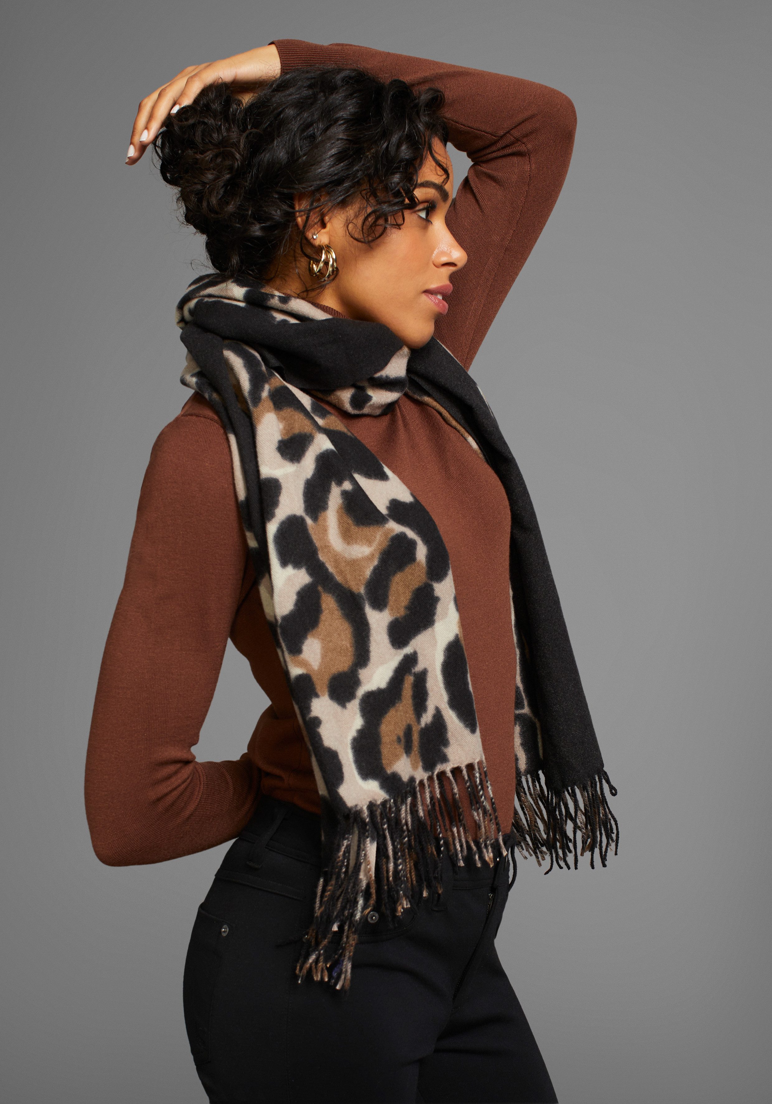 Bruno Banani Rollkragenpullover mit Metalllogo günstig online kaufen