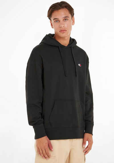 Tommy Jeans Kapuzensweatshirt TJM RLX XS BADGE HOODIE mit Tommy Jeans Stickerei