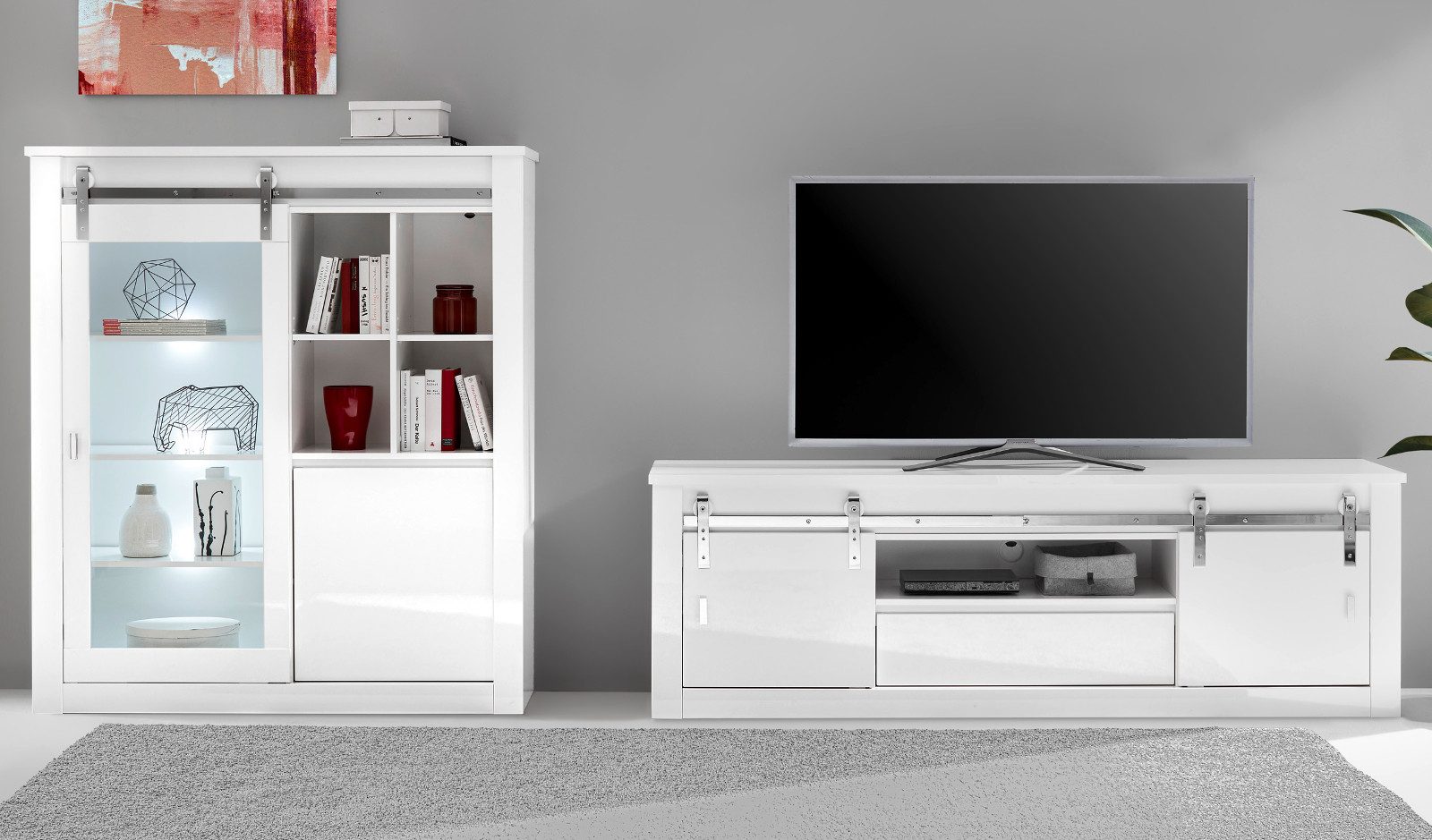 Furn.Design Wohnwand Miami, (Set in Weiß Hochglanz mit Chrom, 2-teilig, 250 x 153 cm), mit XXL Lowboard und Schiebetüren