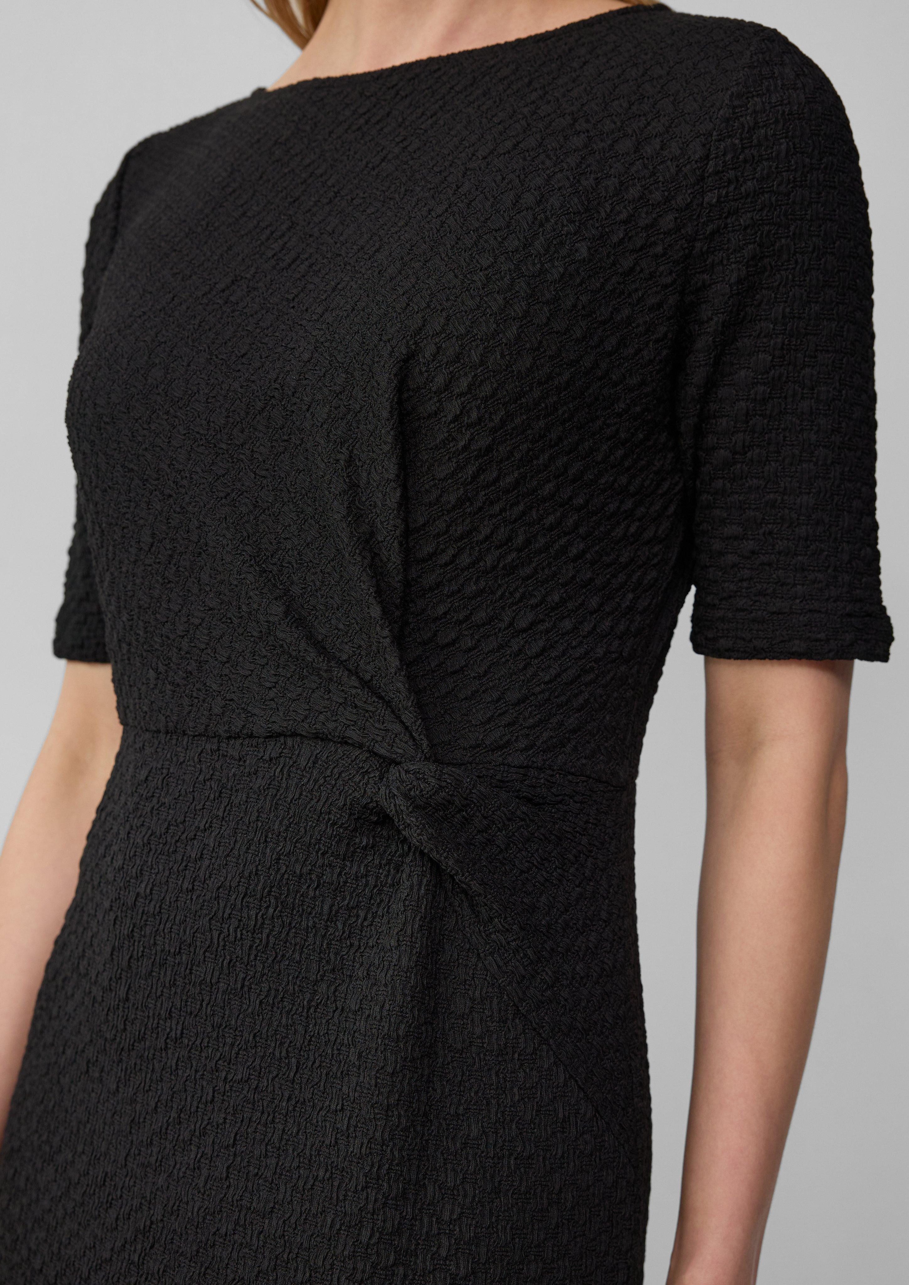 s.Oliver BLACK LABEL Minikleid Strukturiertes Slim-Fit-Kleid günstig online kaufen