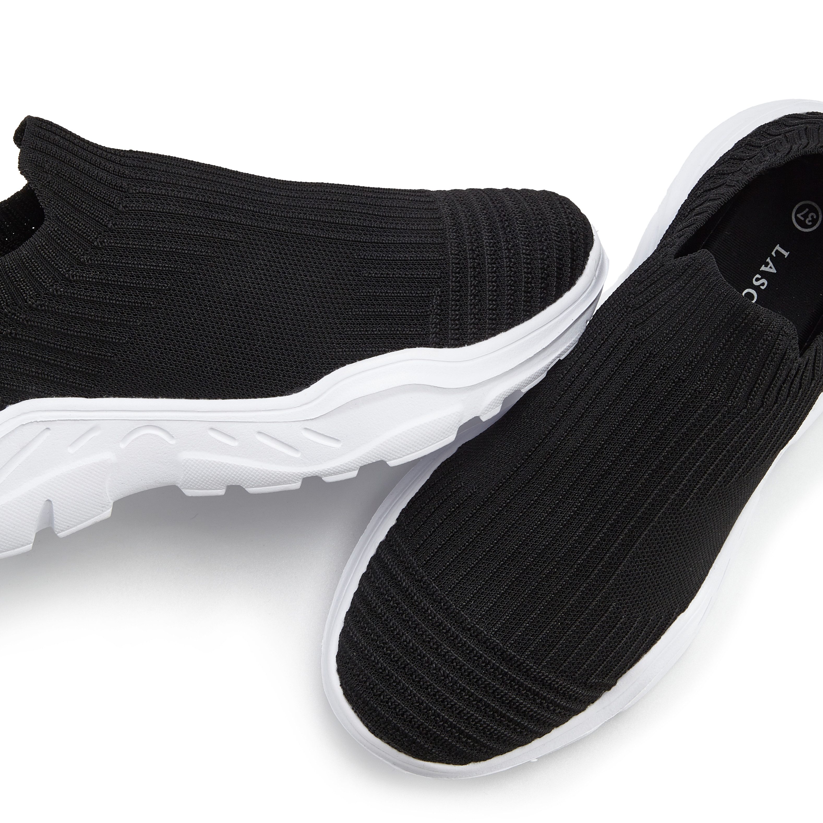 LASCANA Slip-On-Sneaker, Sneaker Halbschuh, Slipper, Freizeitschuh zum Reinschlüpfen VEGAN