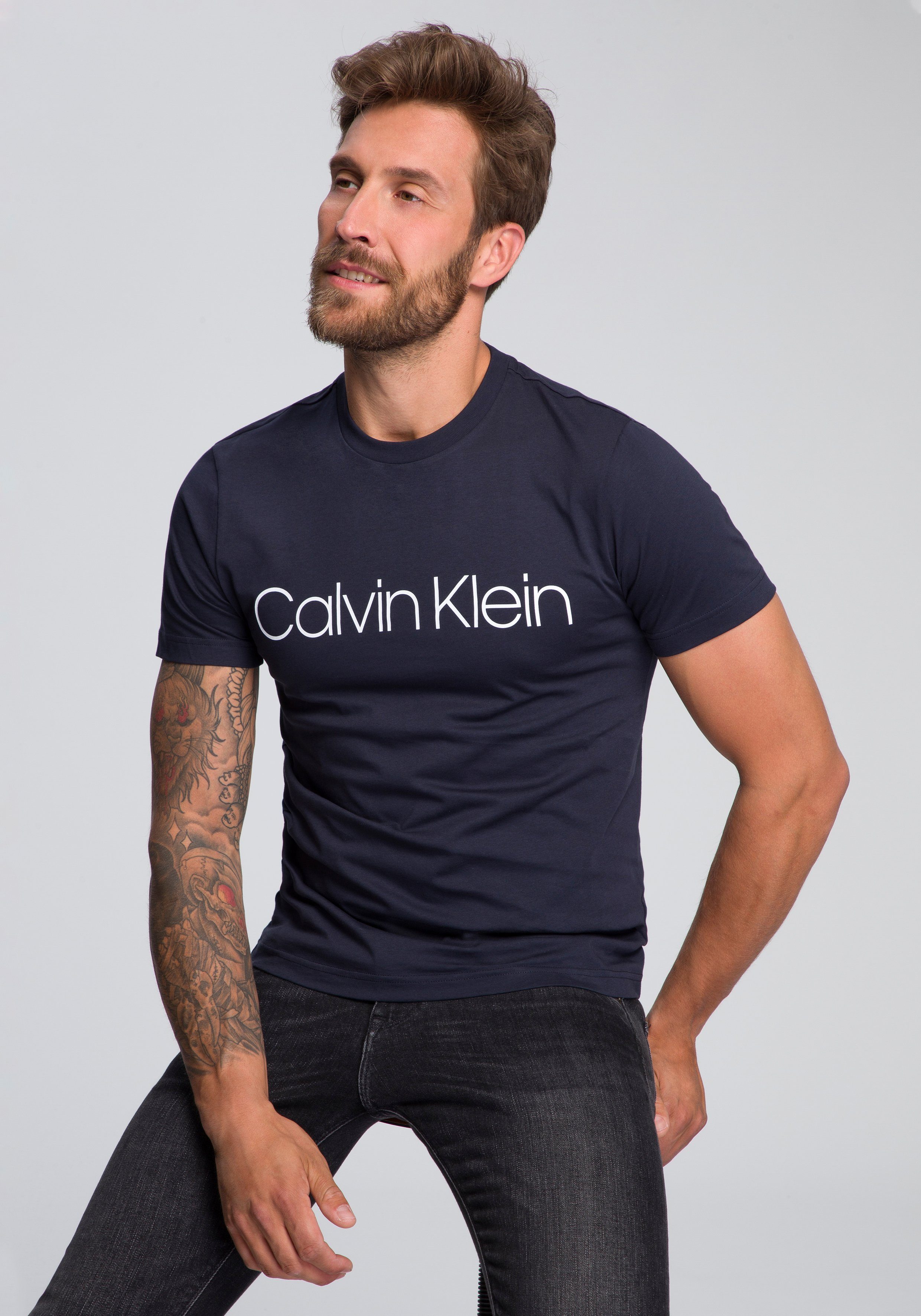 Calvin Klein T-Shirt COTTON FRONT LOGO mit großem Calvin Klein- Schriftzug