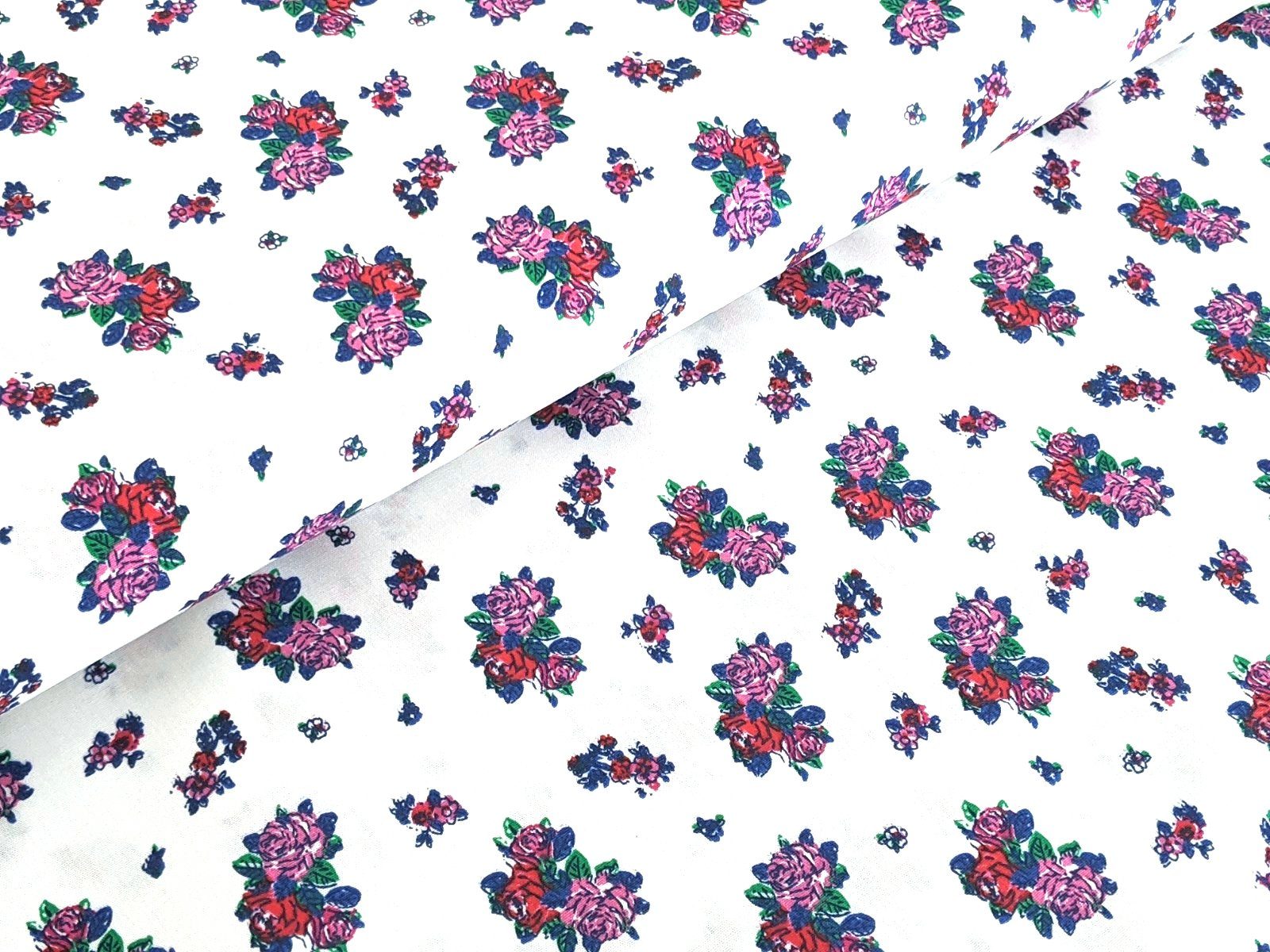 Stoff Baumwollstoff Muster Blumen auf Weiss Stoff Meterware