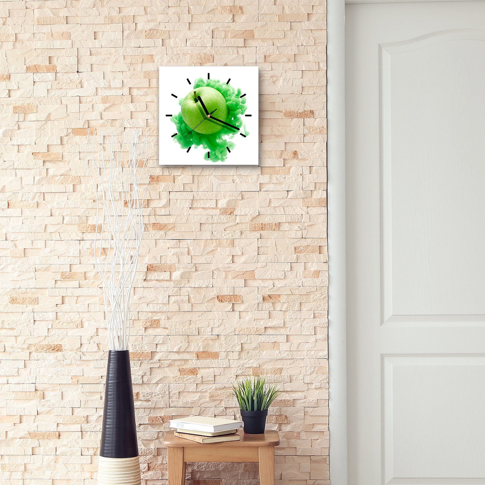 Primedeco Wanduhr Glasuhr 30 30 auf mit Apfel cm x Wanduhr Grüner Motiv Tinte Größe Wandkunst
