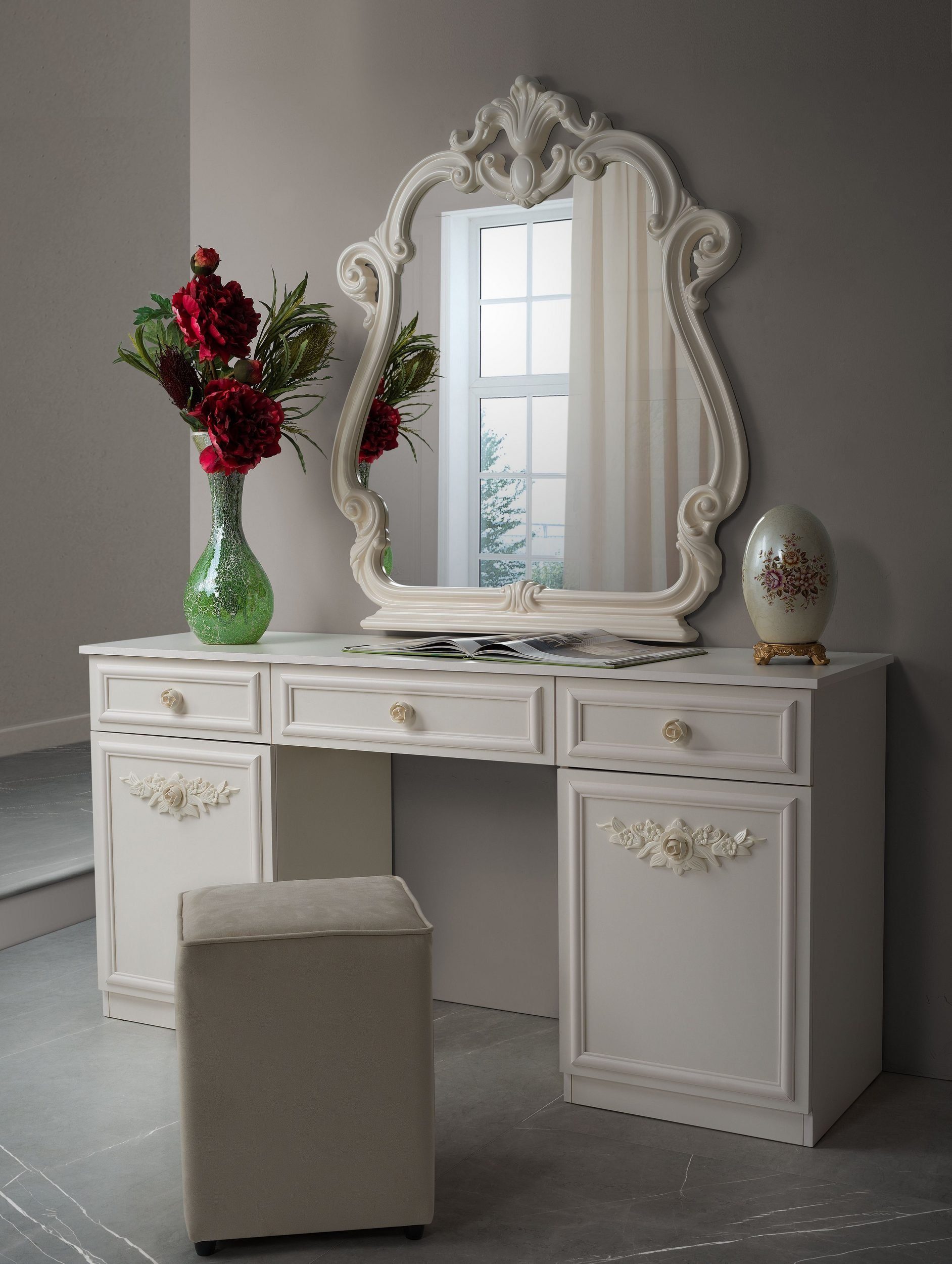 Interdesign24 Schlafzimmer-Set Aurora, (7-teilig, im klassischen Barock Stil, inkl. Bett 180 x 200 cm mit gepolstertem Kopf- und Fußteil), in Cremeweiß/Beige