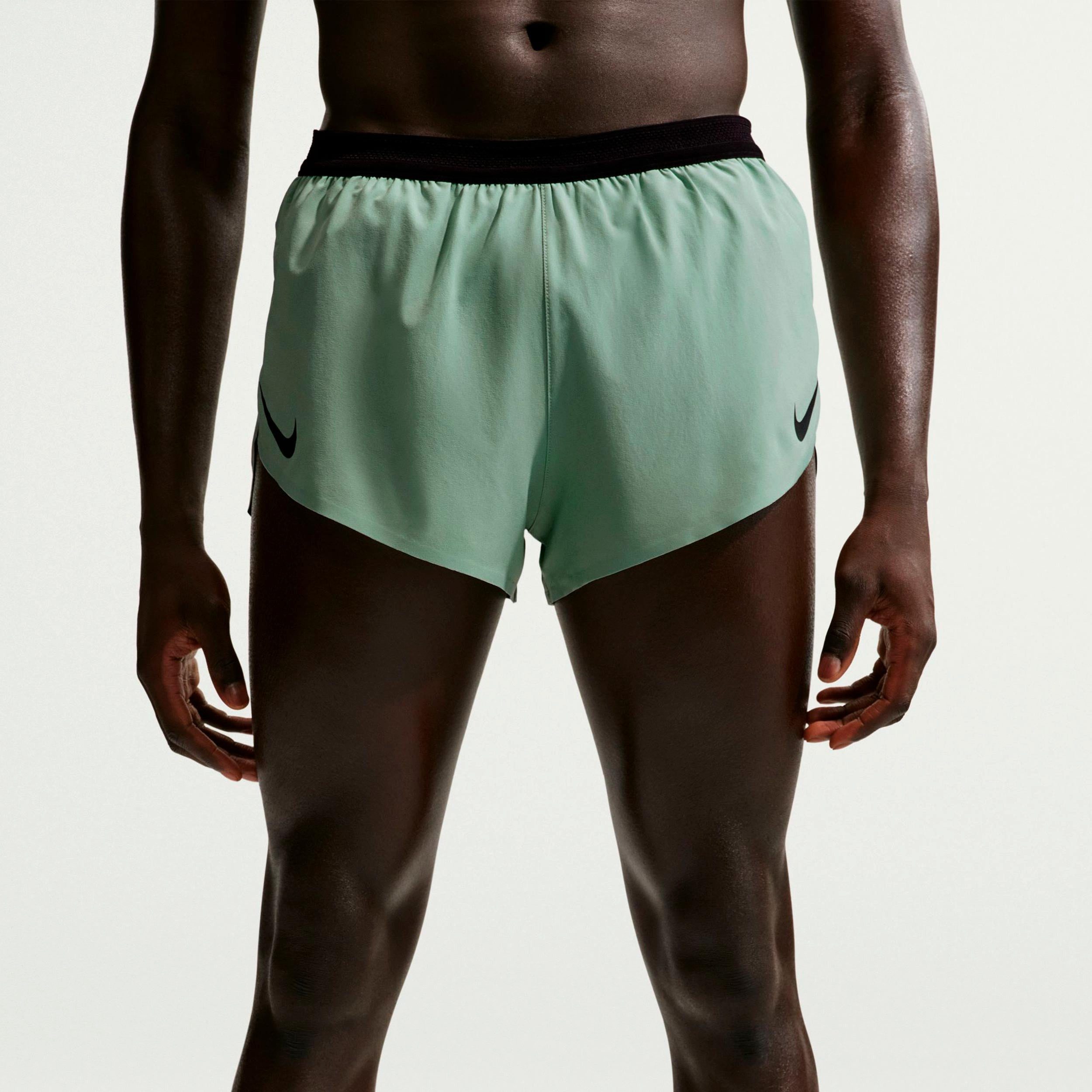 Nike Laufshorts AeroSwift