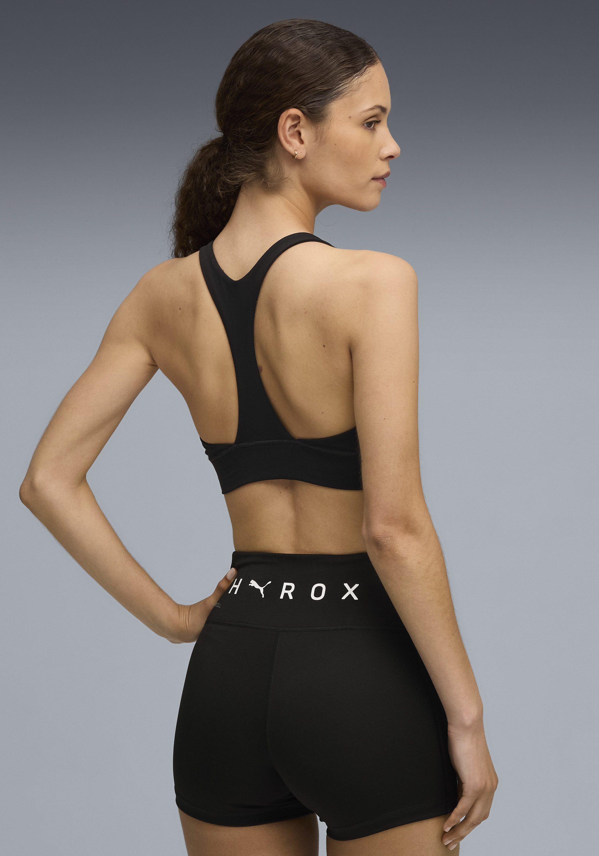 PUMA Sport-BH W X HYROX SHAPELUXE HIGH NECK BRA für Fitness, mit DryCELL Technologie, atmungsaktiv