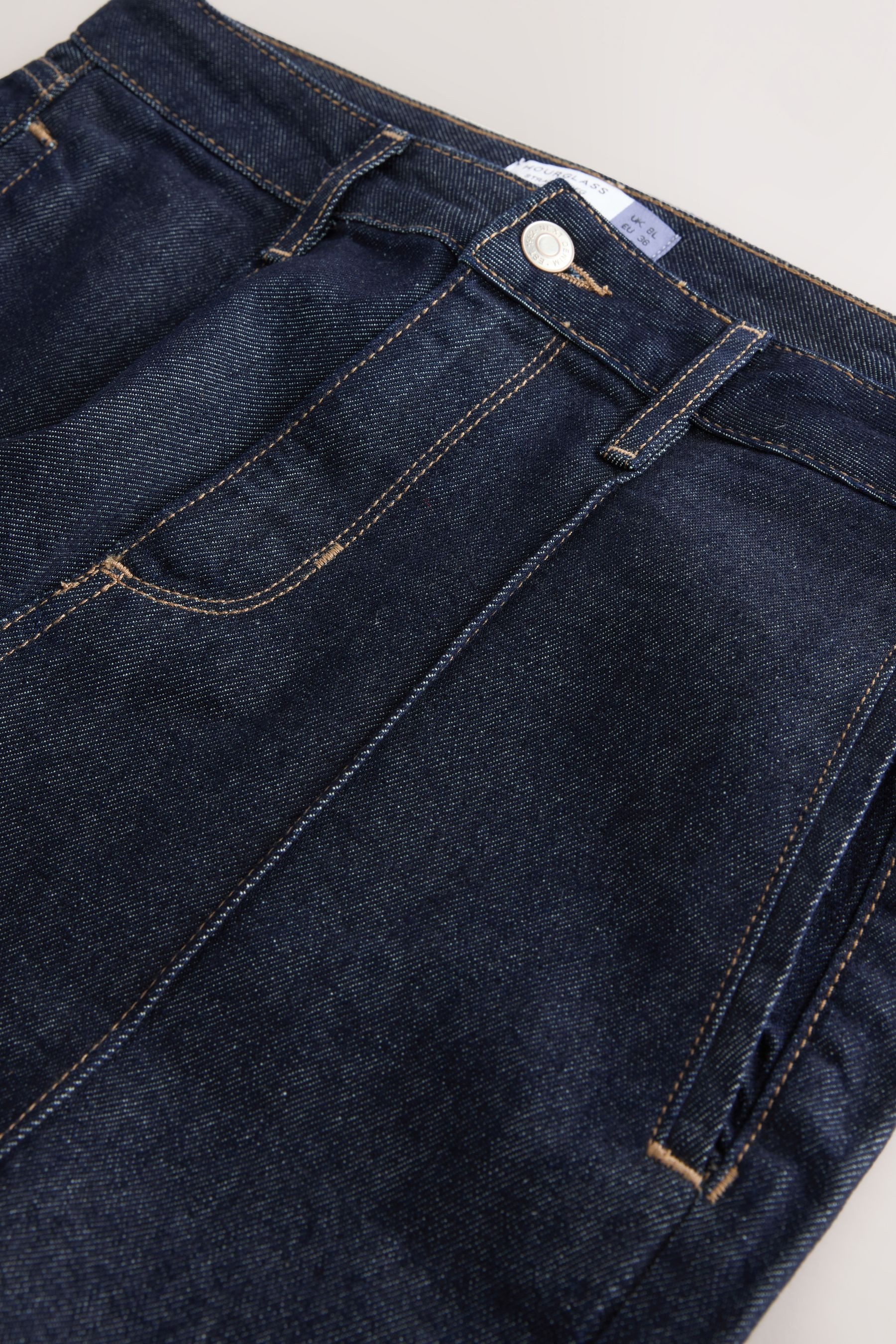 Next Straight-Jeans Straight Fit Jeans mit Frontnaht, Hourglass (1-tlg)