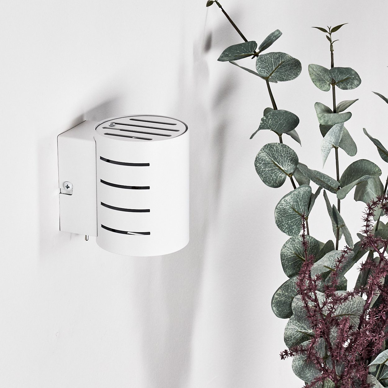 hofstein Wandleuchte »Terne« moderne Wandlampe aus Metall in Weiß, ohne Leuchtmittel, G9, mit Lichteffekt an der Wand, An-/Ausschalter – Bild 2 von 5